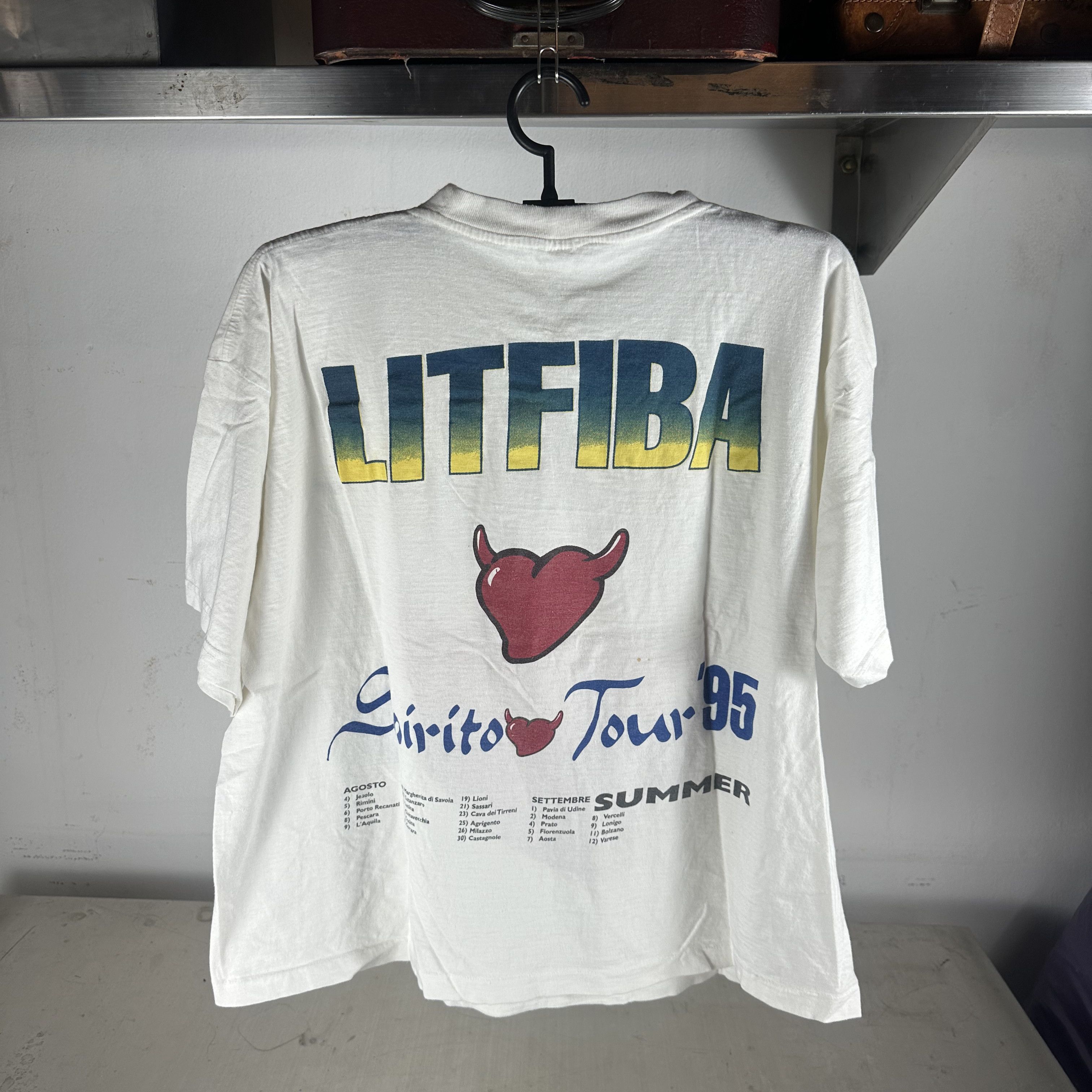 Vintage Vintage 1995 Litfiba Spirito Tour Italian Rock Band T-shirt Size US XL / EU 56 / 4 - 3 Thumbnail
