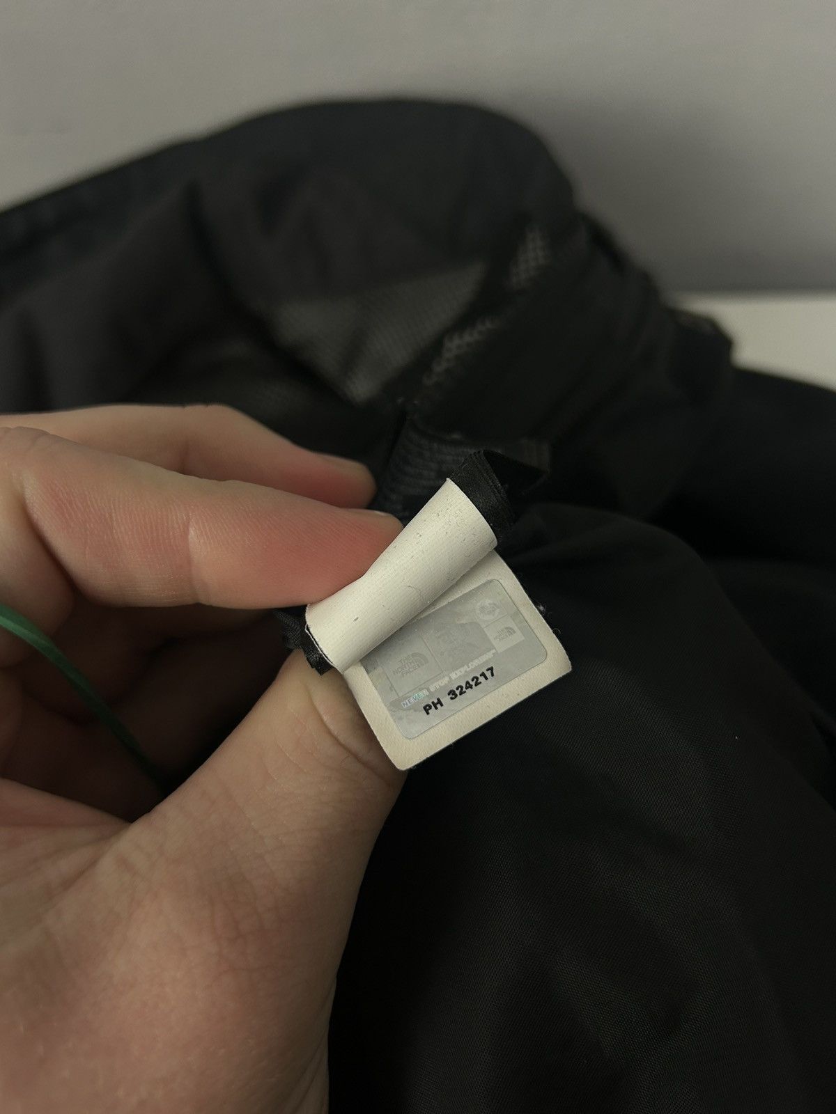 The North Face The North Face HyVent Jacket Black Waterproof Men’s Size US L / EU 52-54 / 3 - 11 Thumbnail
