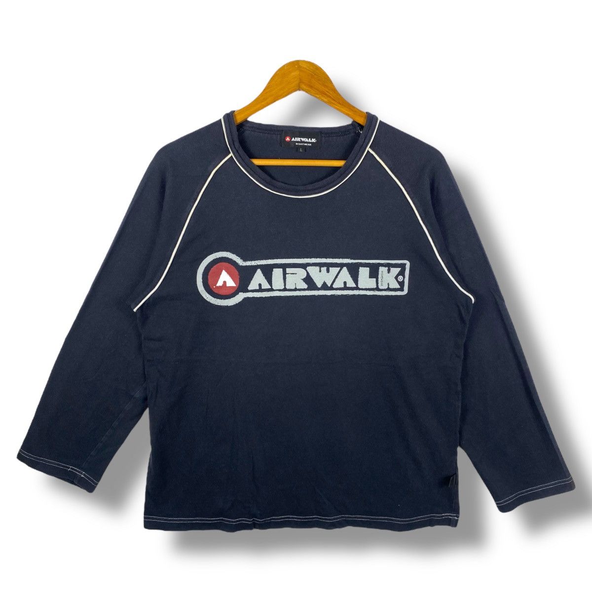 Airwalk Vintage 00's AIRWALK Nightwear Logo Graphic Longsleeve Tee Size US L / EU 52-54 / 3 - 1 Thumbnail