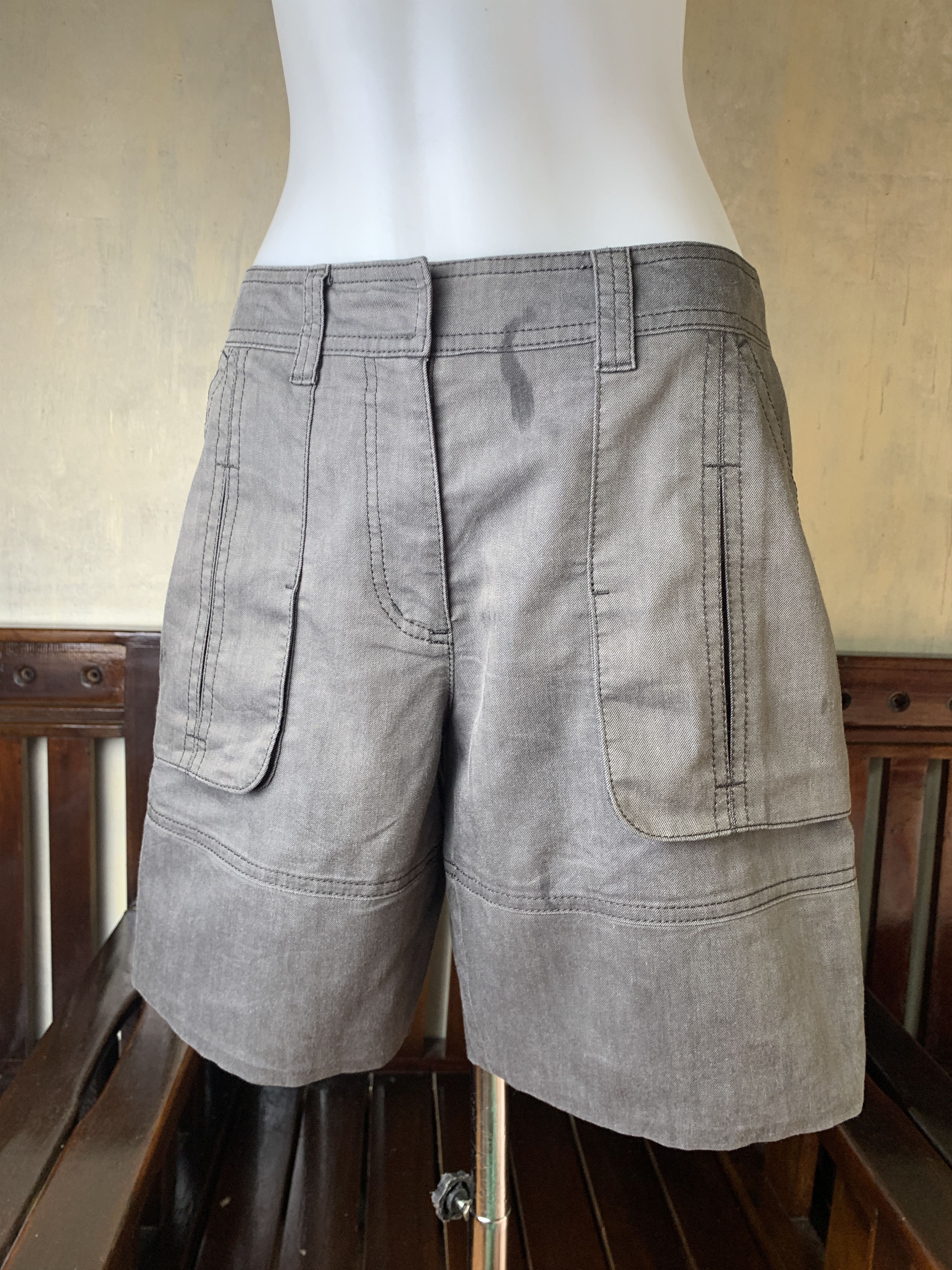 Krizia Evex by Krizia Charcoal Fatigue Shorts (28) Size 28" / US 6 / IT 42 - 2 Thumbnail
