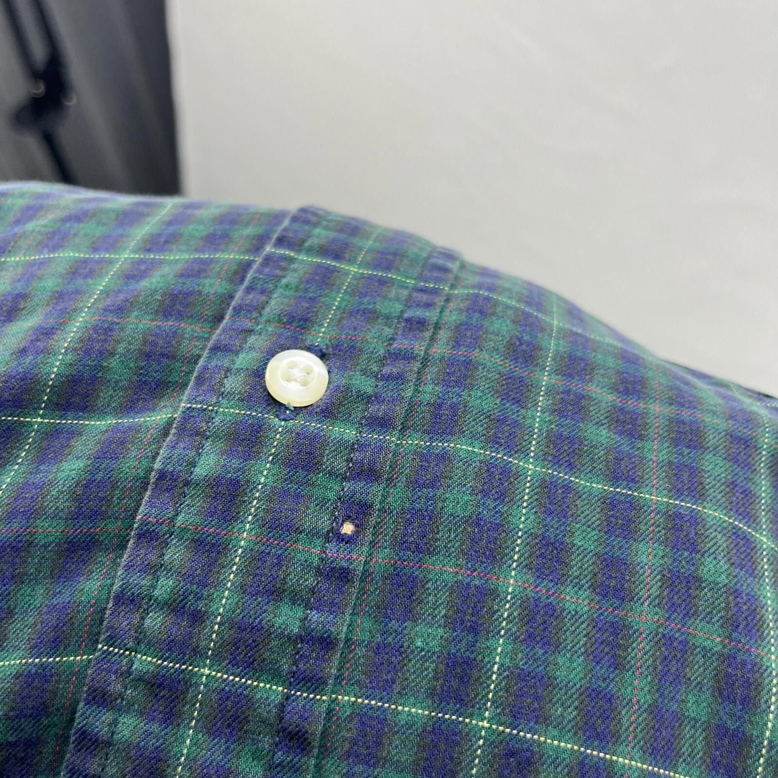 Tommy Hilfiger Vintage Tommy Hilfiger Button-Up Short Sleeve Shirt Large Size US L / EU 52-54 / 3 - 12 Thumbnail