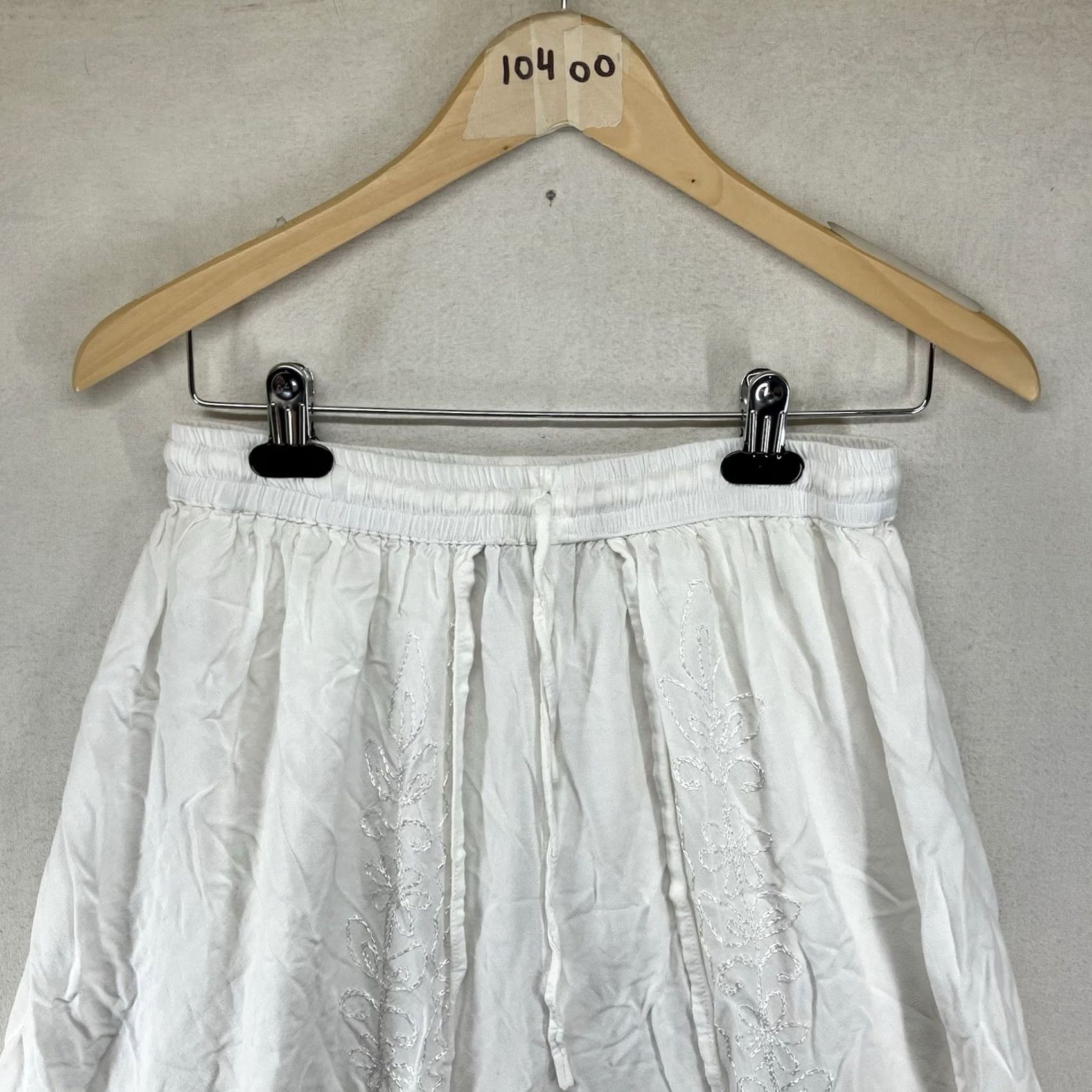 HARE VINTAGE Jessica Taylor White Floral Embroidered Wide-Leg Harem Pants Ladies M Inseam 22in Rayon Bohemian Hippie 80s 90s Festival Clothing Womens Size 32" / US 10 / IT 46 - 4 Thumbnail