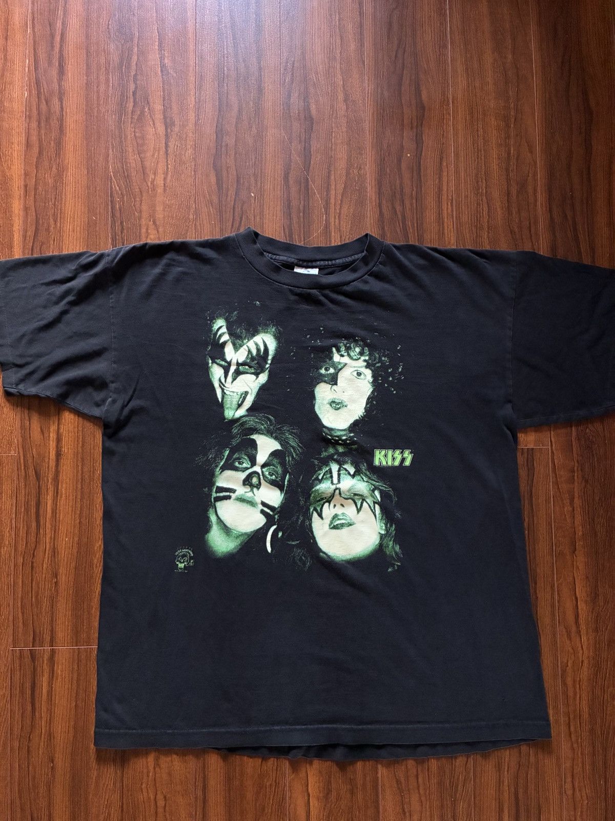 Other Vintage 1996 KISS Reunion Era Band TShirt. XL. Glows in dark Size US XL / EU 56 / 4 - 1 Thumbnail