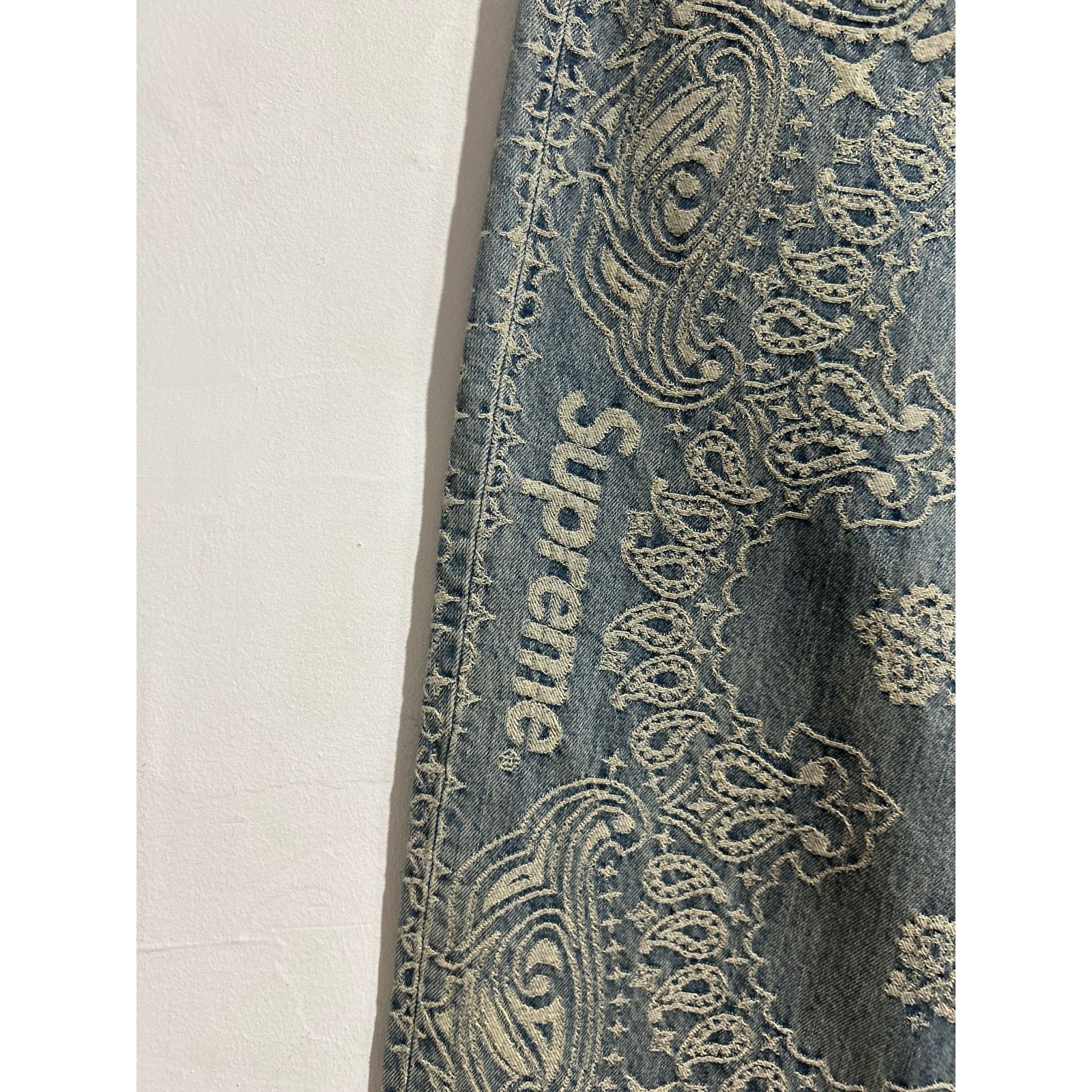 Supreme SUPREME BANDANA JACQUARD BAGGY JEAN SIZE 32 PREOWNED Size US 32 / EU 48 - 3 Thumbnail