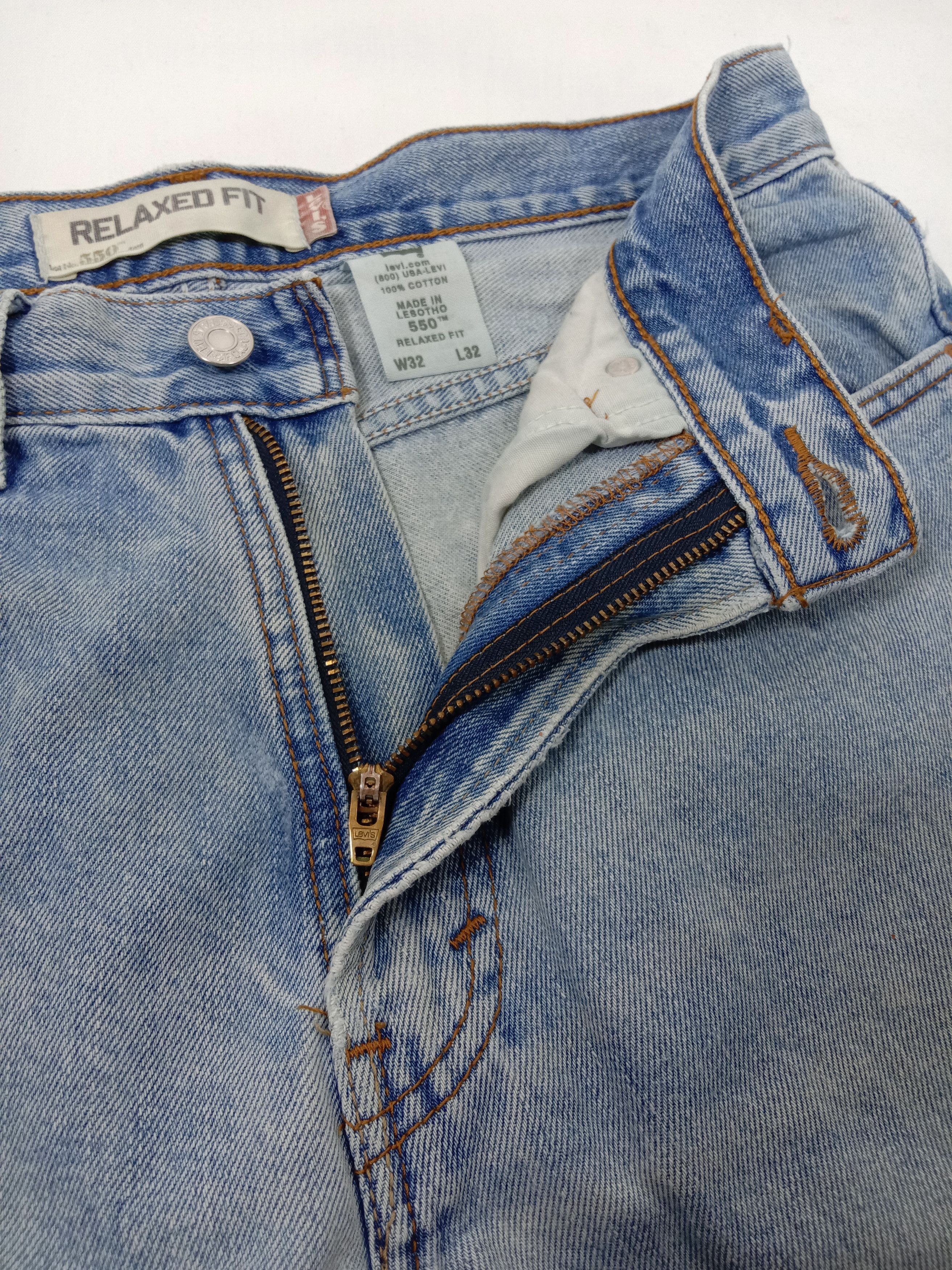 Levi's Vintage Levi's 550 Light Wash Jeans Relaxed Fit Denim Size US 32 / EU 48 - 9 Thumbnail