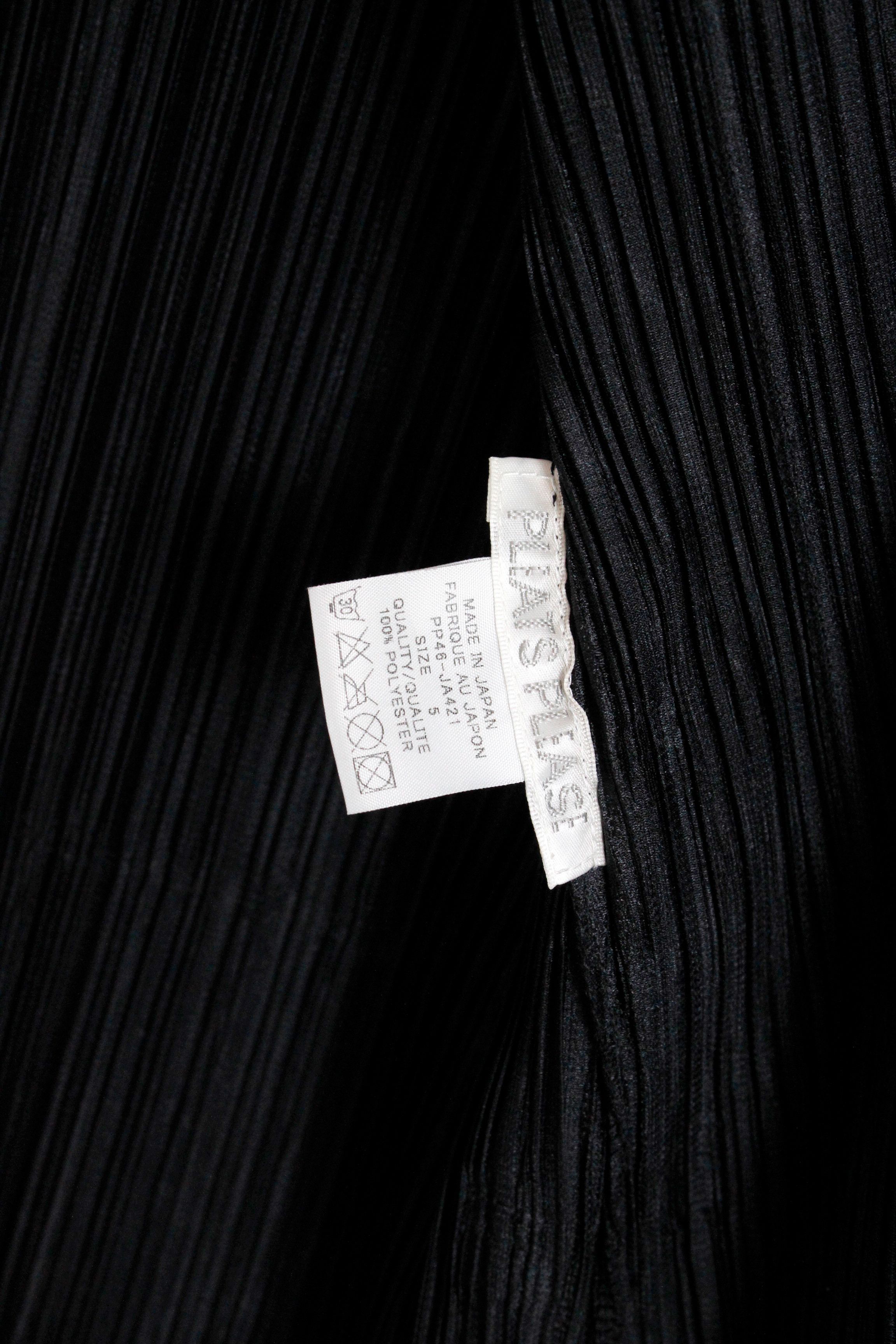 Issey Miyake × Pleats Please Issey Miyake Issey Miyake Pleats Please Black Double Breasted Jacket Size US S / EU 44-46 / 1 - 8 Thumbnail