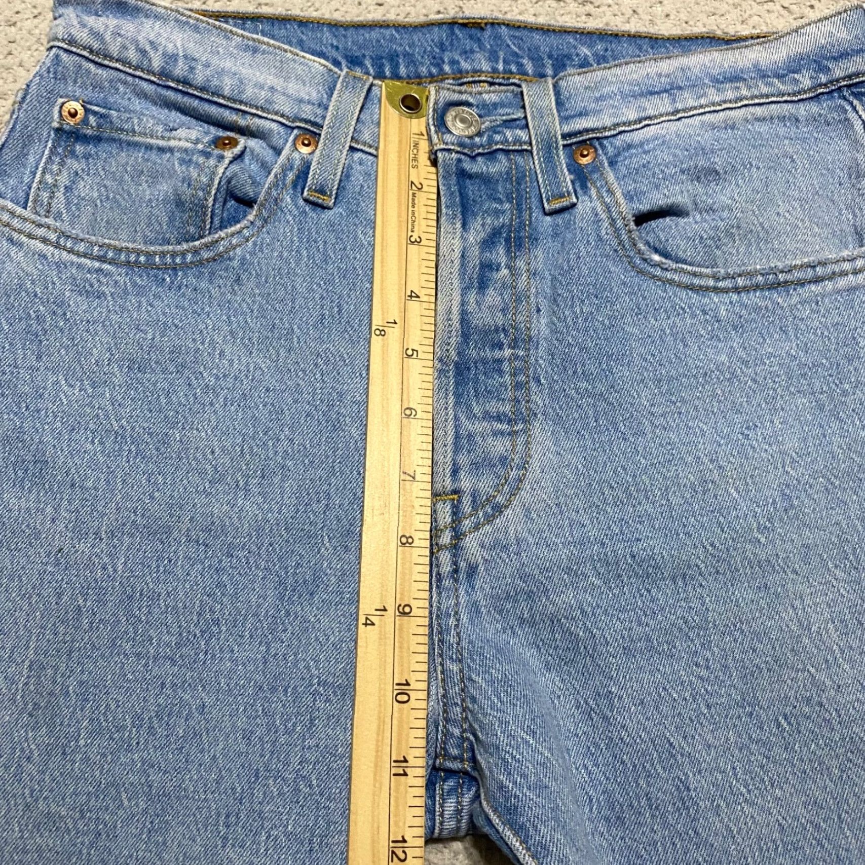 Levi's Levi's 501 Jeans Womens 27x28 Blue Denim High Rise Button Fly Straight Raw Hem Jeans (Vintage) Womens 501 Series 90s Theme Size 27" / US 4 / IT 40 - 7 Thumbnail