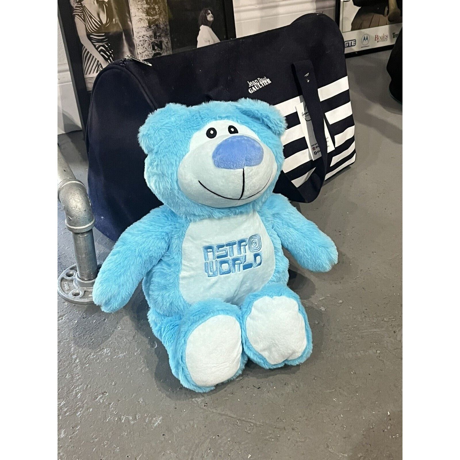 rapture studios travis scott plush ぬいぐるみ