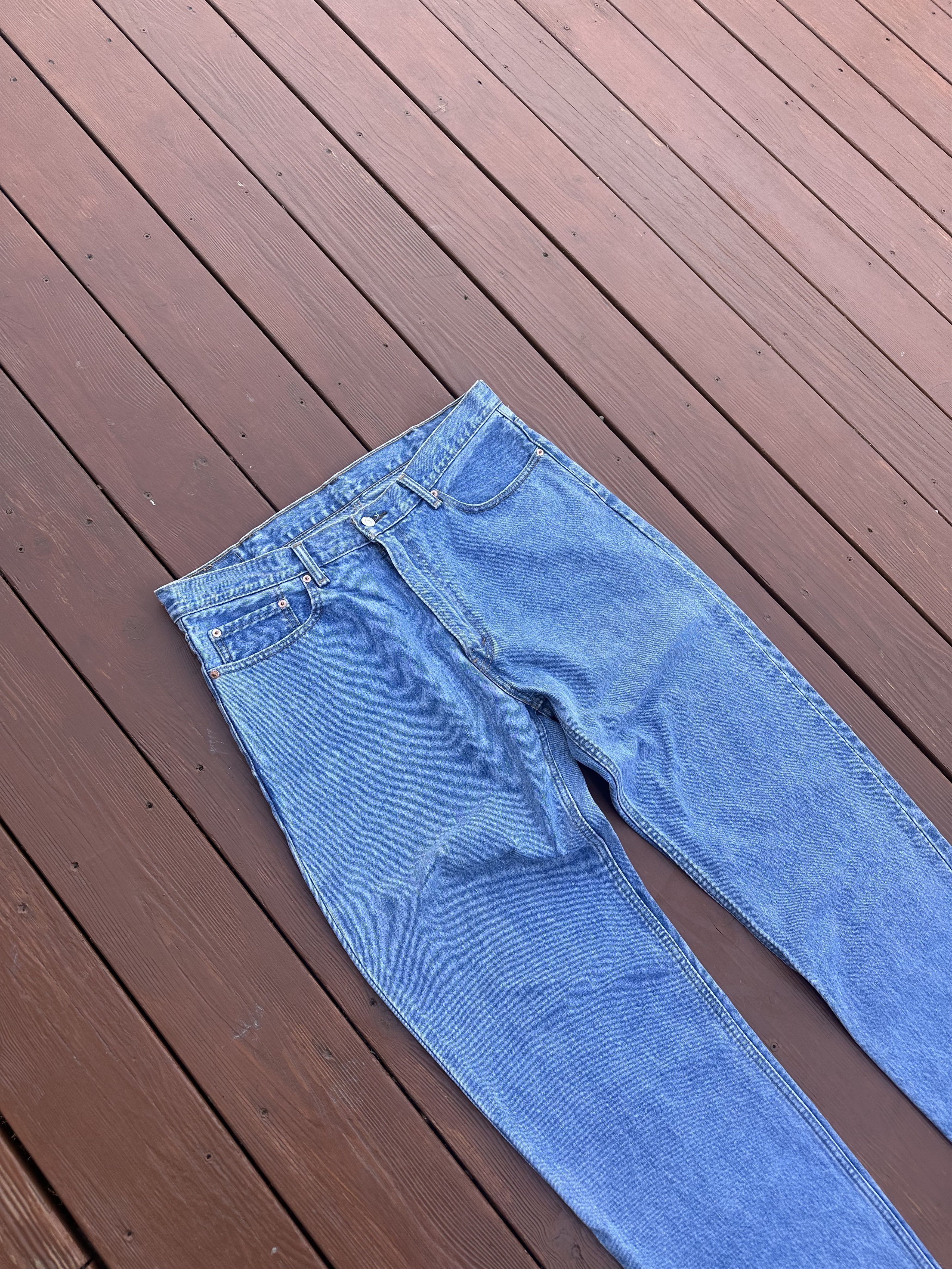 Levi's × Vintage Men’s Vintage Blue Jeans Levi’s 550 Size:38/32 Size US 38 / EU 54 - 6 Thumbnail