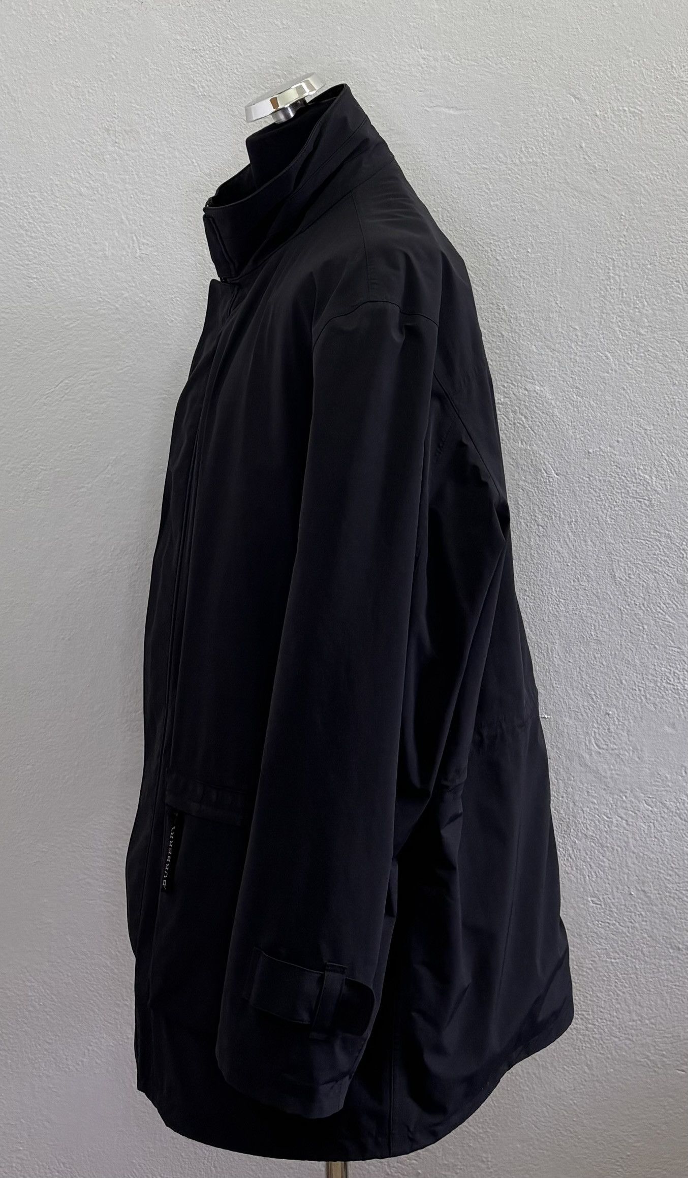 Burberry Burberry vintage black coat size XXL Size US XXL / EU 58 / 5 - 4 Thumbnail