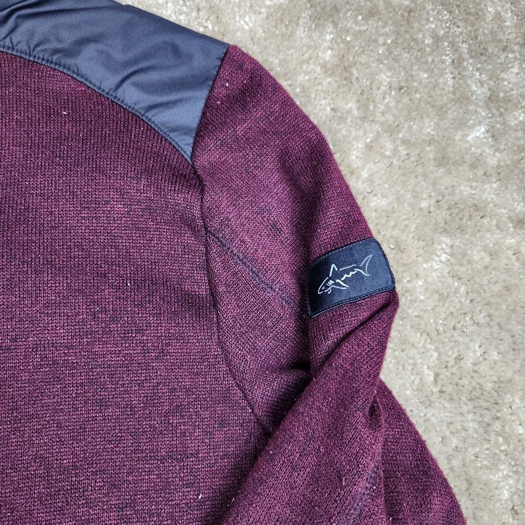 Vintage GREG NORMAN Sweater Mens Size L Burgundy Red 1/4 Zip Mock Neck Pullover Microfiber Polyester A319 Size US L / EU 52-54 / 3 - 2 Thumbnail