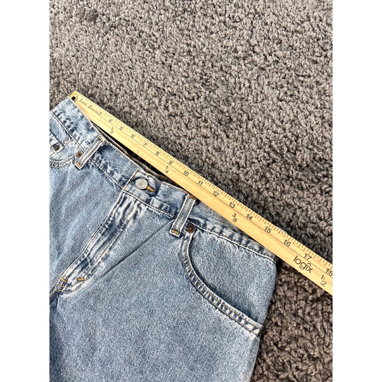 Levi's VINTAGE Levi's 555 Denim Shorts Women 32 High Rise Light Wash Frayed Blue 90s Hot Pants Casual Summer Spring Jeans Shorts Mens Women Girls Size 24" / US 00 / IT 34 - 4 Thumbnail