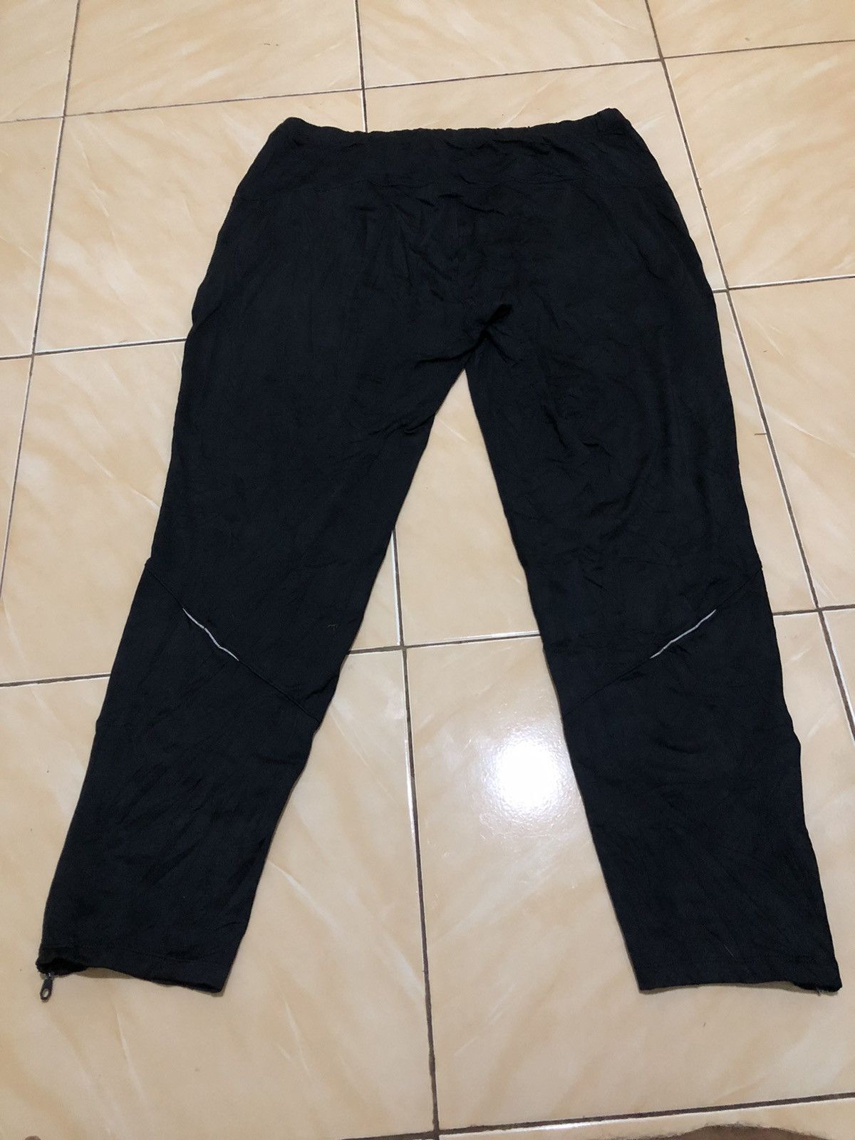 Mountain Hardwear Mountain Hardware baggy reflective logo pants Size US 36 / EU 52 - 4 Thumbnail