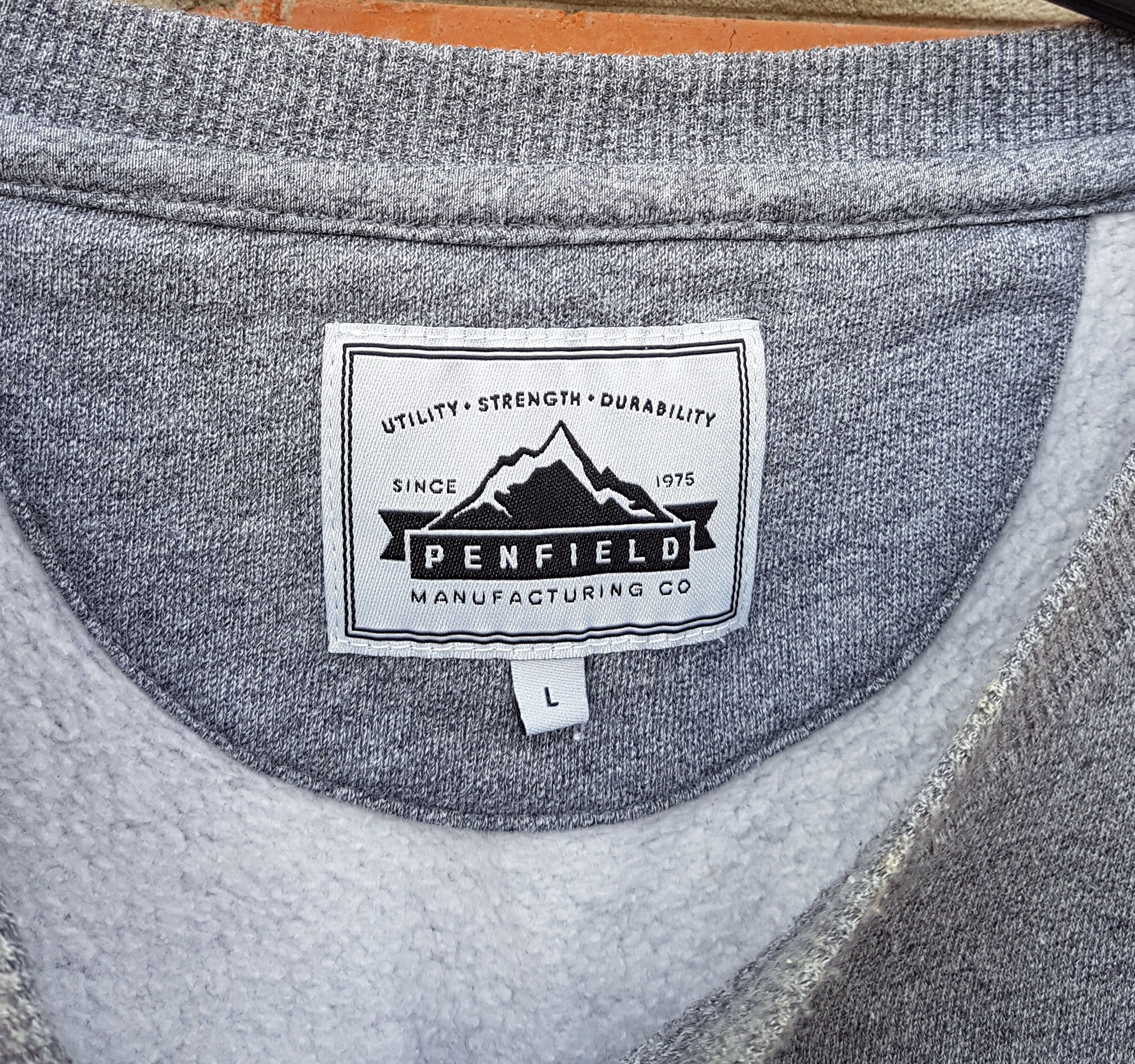 Penfield Penfield Big Logo Long Sleeve Sweatshirt Pullover sz L Size US L / EU 52-54 / 3 - 4 Thumbnail