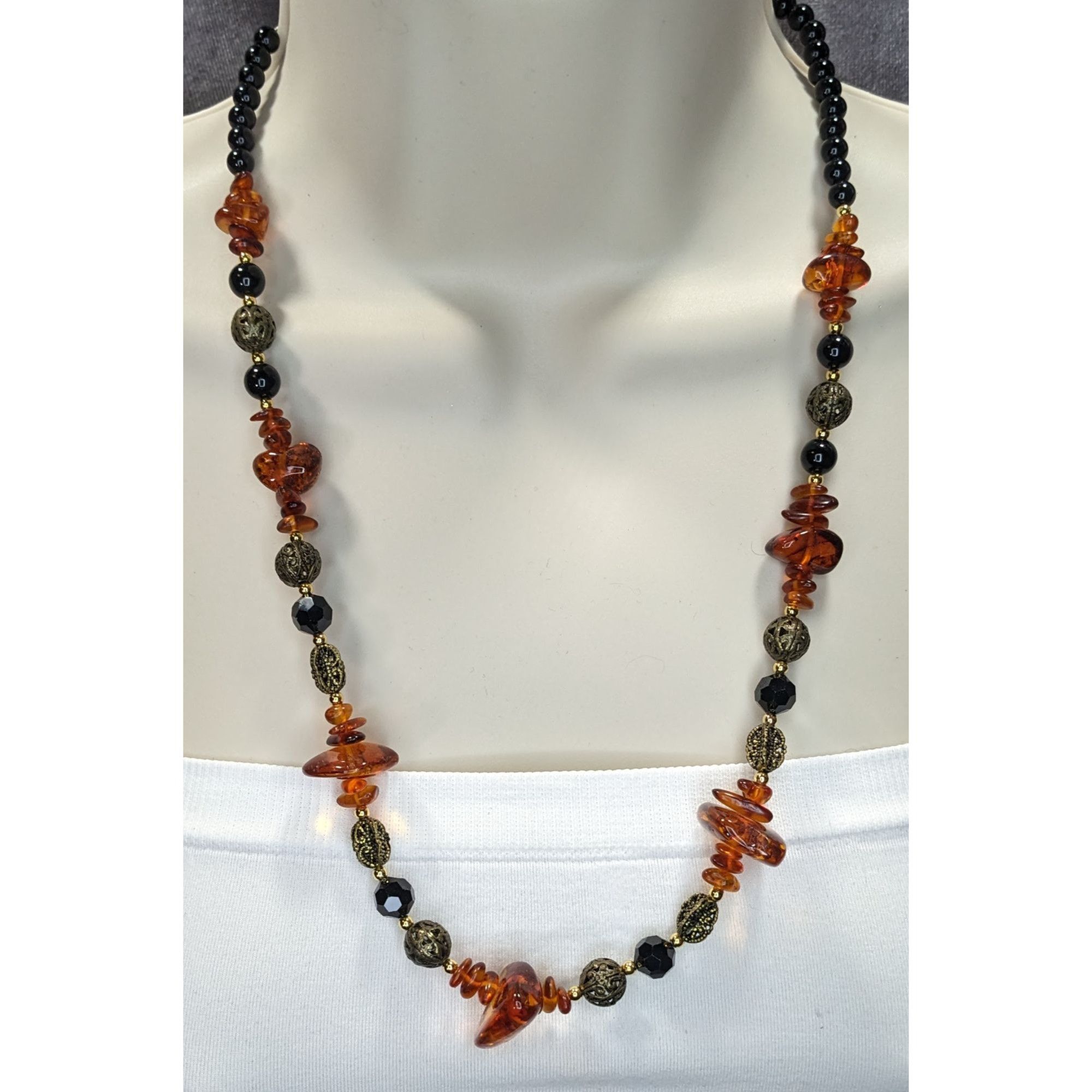 Other Vintage Amber And Onyx Beaded Necklace With Gold Tone And Bl Size ONE SIZE - 1 Thumbnail