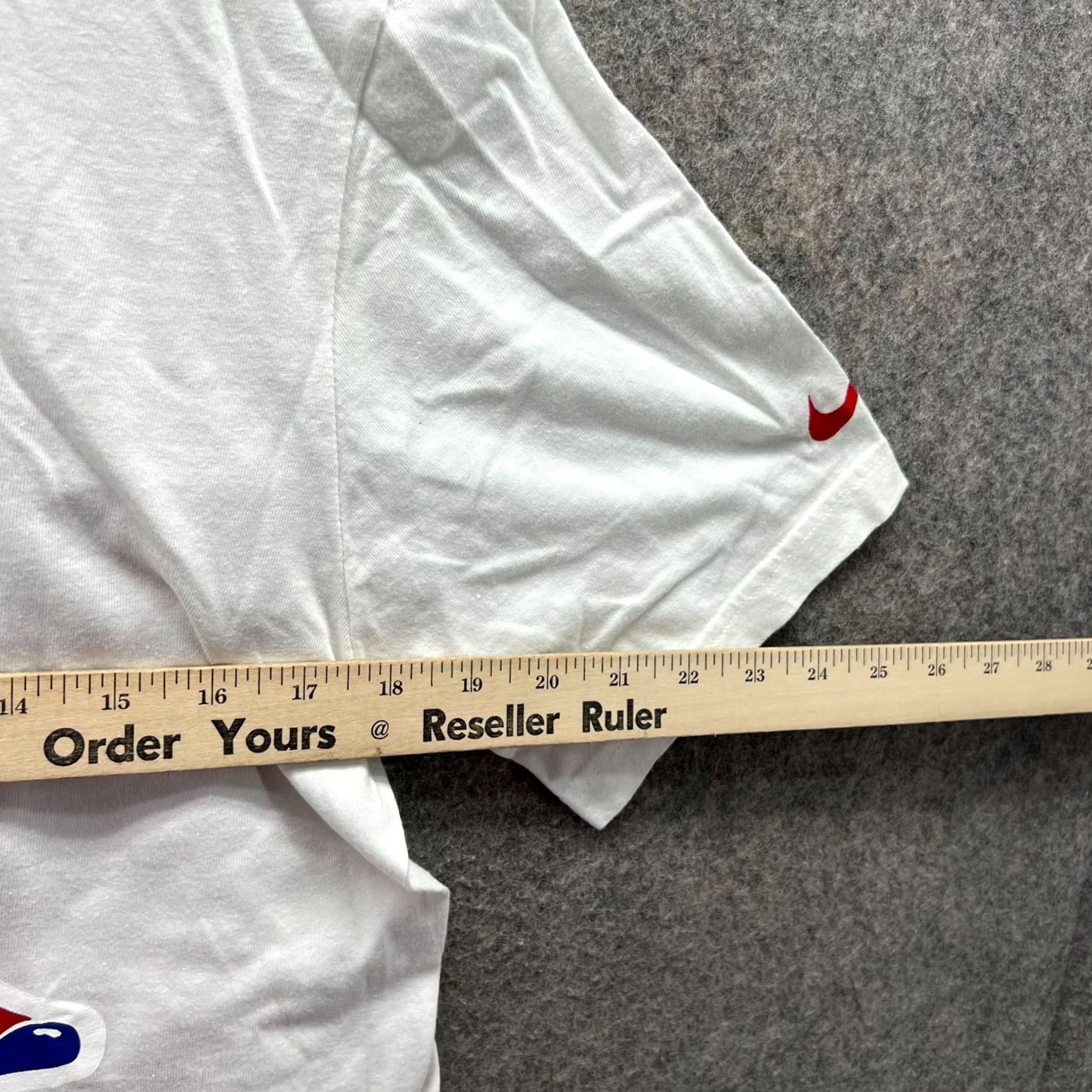 Nike Nike Shirt Men Small White Crewneck New England Patriots 1979 Retro Vintage Shirt Mens Small White Nike Crewneck Patriots 1979 Retro Size US S / EU 44-46 / 1 - 4 Thumbnail