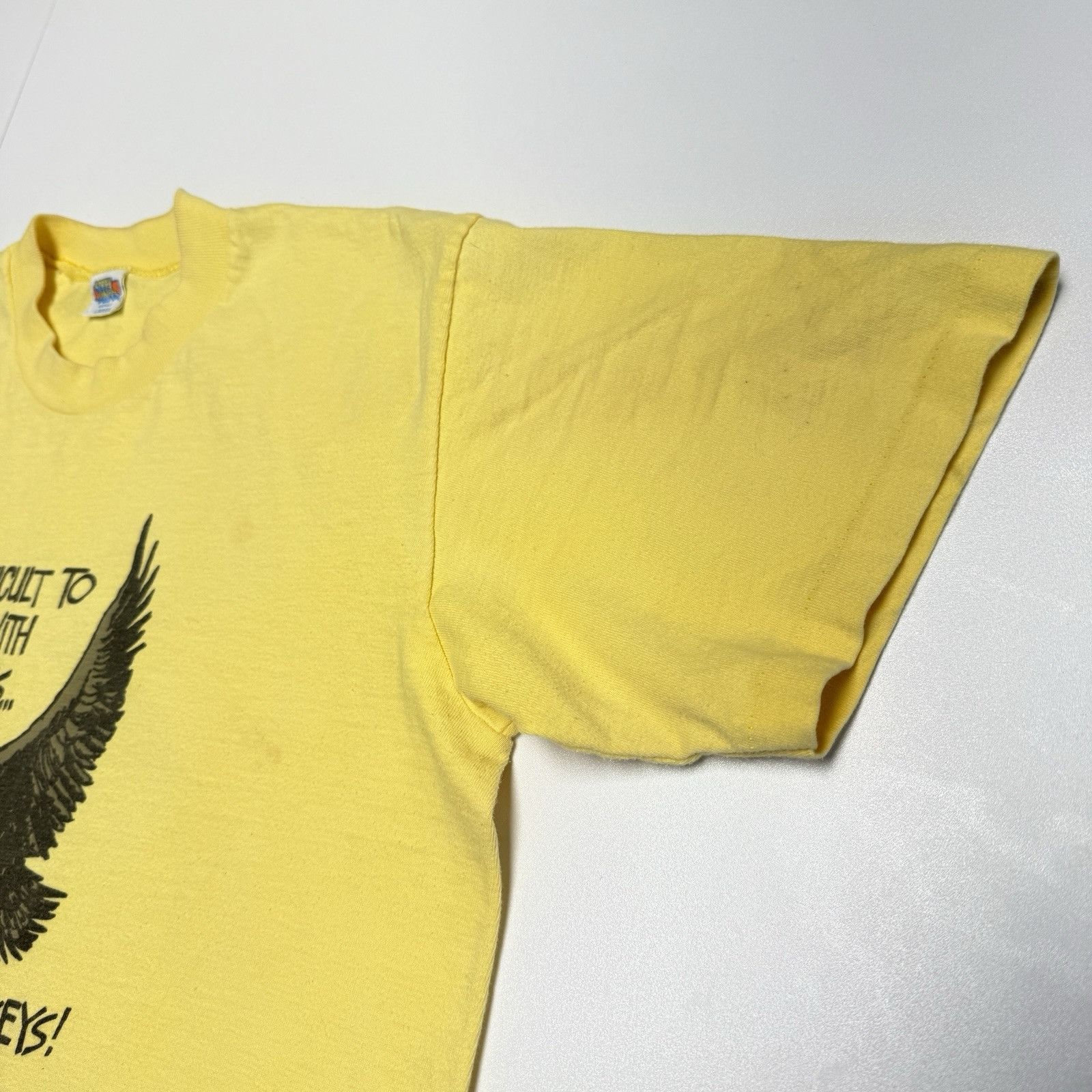 Vintage Vintage 80s Crazy Shirts T Shirt Mens Large Yellow Eagle Tur Size US L / EU 52-54 / 3 - 6 Thumbnail