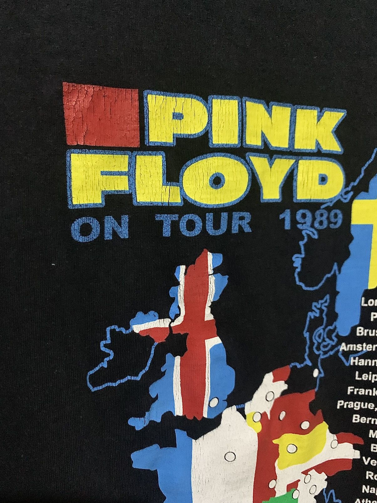 Band Tees Pink Floyd 1989 "Delicate Sound of Thunder" Europe Tour Tee Size US L / EU 52-54 / 3 - 10 Thumbnail