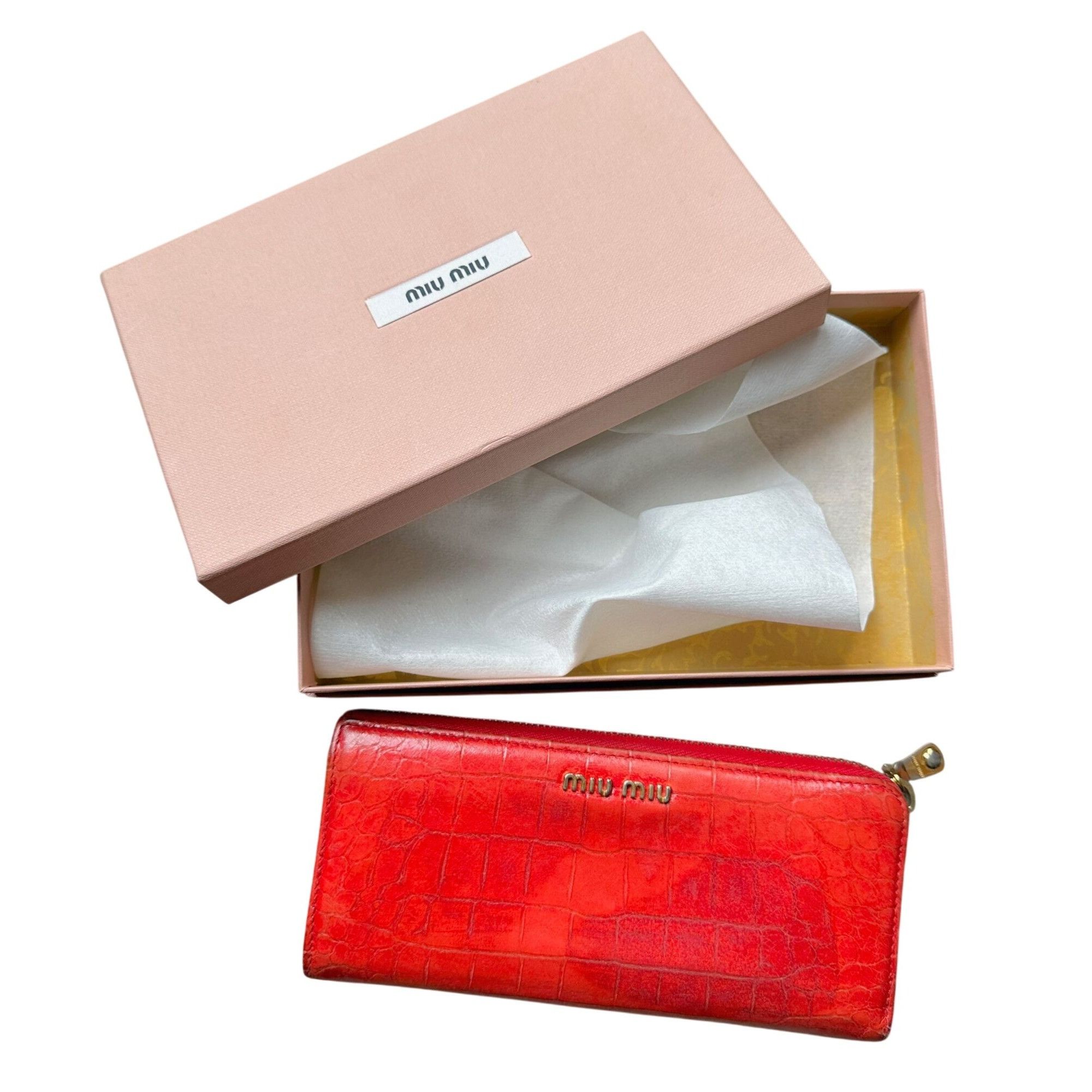 MIU MIU Clutch Purse CardHolder Crocodile Embossed Cream outlet Leather Zip Long Wallet