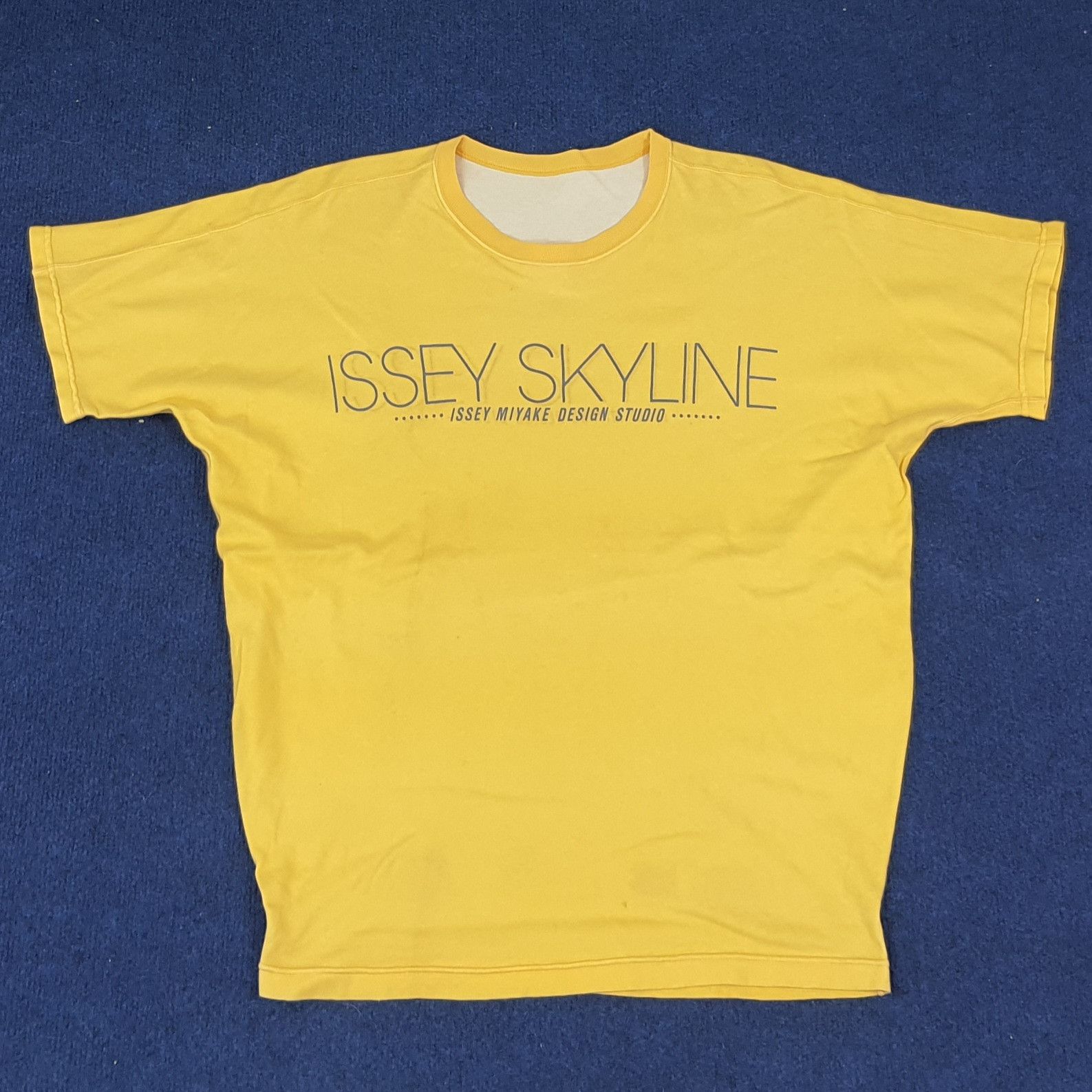 Issey Miyake × Japanese Brand × Vintage Vintage Issey Miyake Reversible Japan Designer Tshirt Size US M / EU 48-50 / 2 - 1 Thumbnail