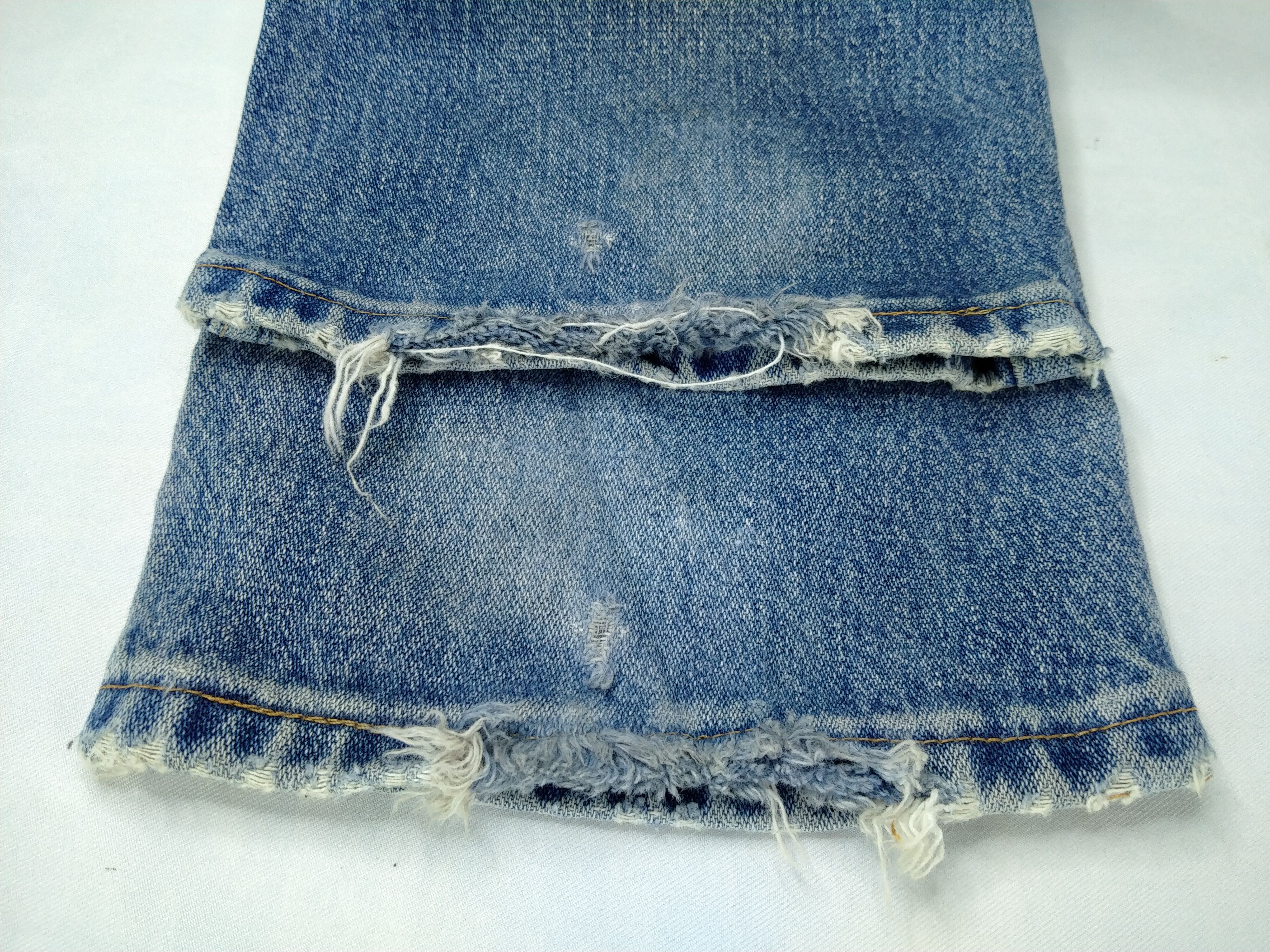 Japanese Brand Vintage Wrangler Distressed Blue Denim 29x34 -JN413 Size US 29 - 13 Thumbnail