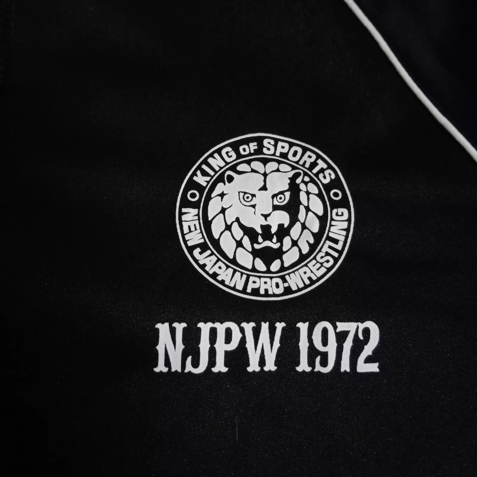 Japanese Brand New Japan Pro Wrestling NJPW Puroresu Japan Track Jacket Size US L / EU 52-54 / 3 - 2 Thumbnail
