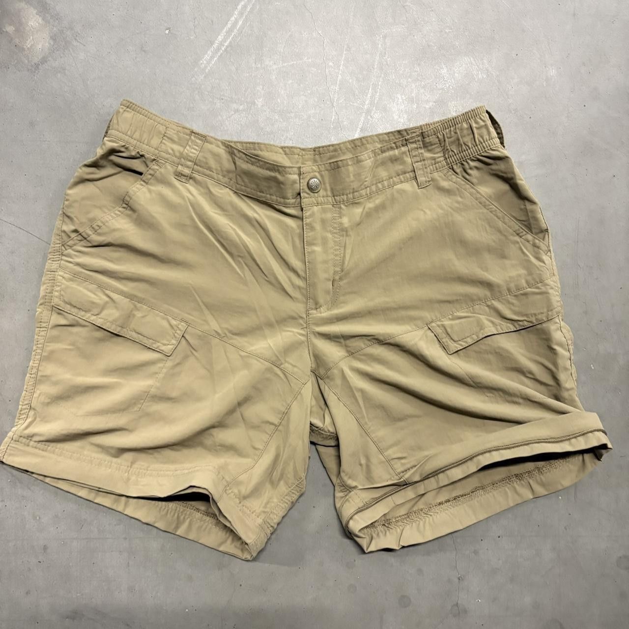 Vintage Vintage Y2K/2000s Baggy TrackPants Style Tan Cargo Pants with Zippers to become Shorts! Size US 34 / EU 50 - 6 Thumbnail