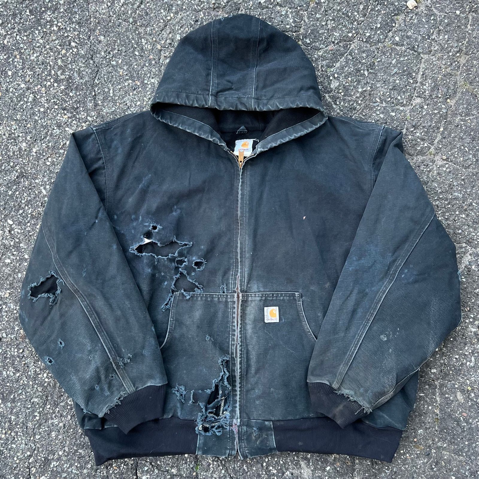 Vintage Y2K authentic Thrashed Carhartt Jacket!