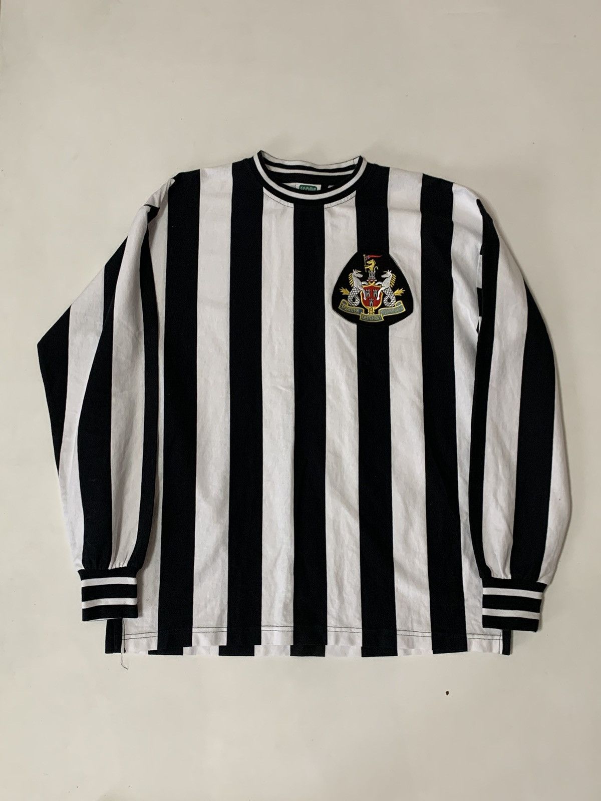 Other NEWCASTLE UNITED 1970 RETRO VINTAGE SCORE DRAW HOME FOOTBALL Size US L / EU 52-54 / 3 - 1 Thumbnail