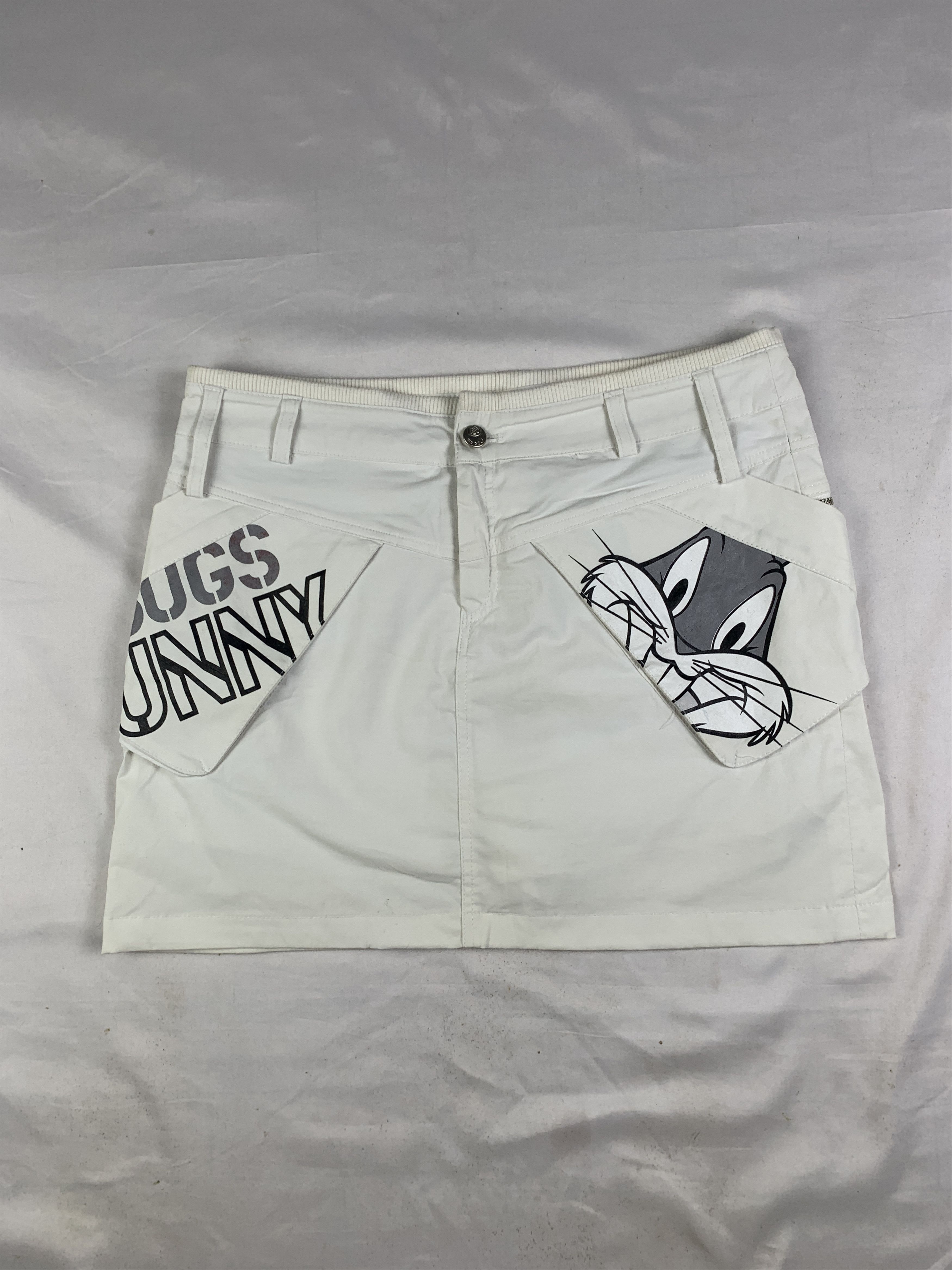 Warner Bros Warner Bros Golf Bugs Bunny White Skorts (29) Size 29" - 1 Thumbnail