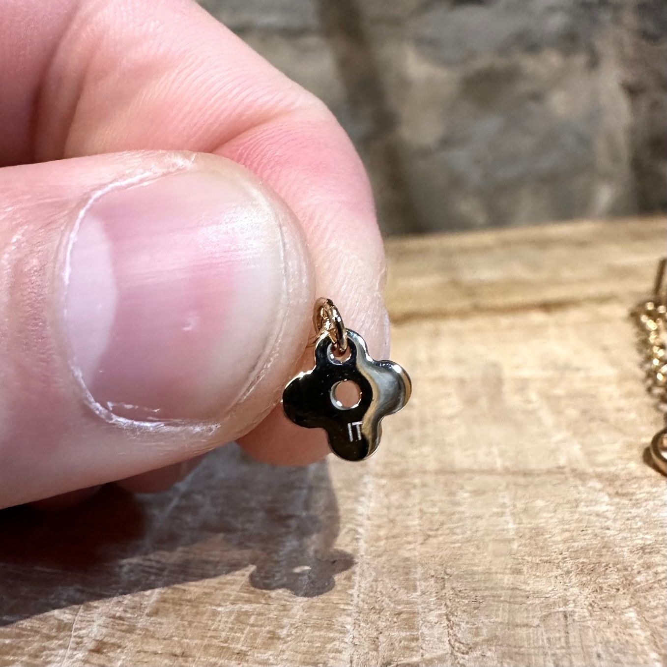 Louis Vuitton Louis Vuitton Gold-tone Nanogram Earphone Earrings Size ONE SIZE - 7 Thumbnail