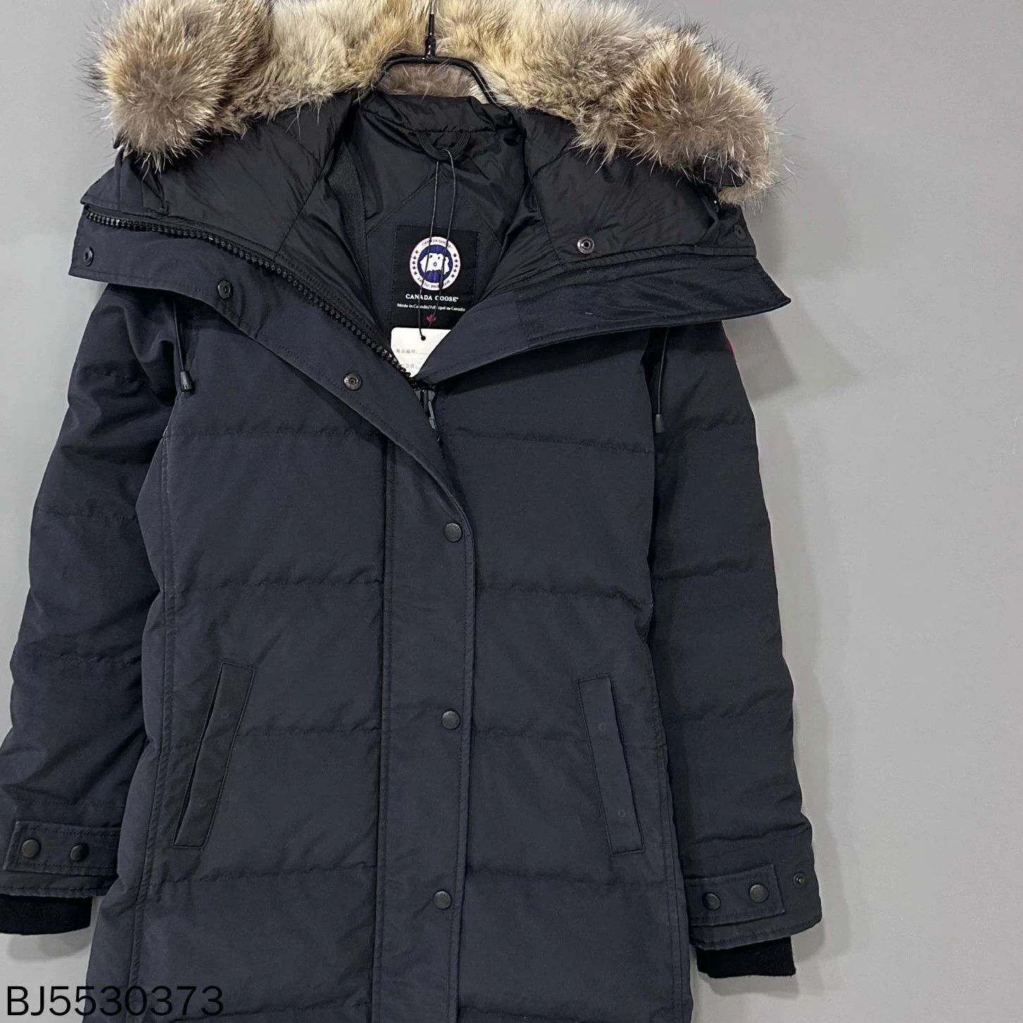 Canada Goose Canada Goose Mid-Length Fur Collar Logo Puffer XS 98 New Size XS / US 0-2 / IT 36-38 - 3 Thumbnail