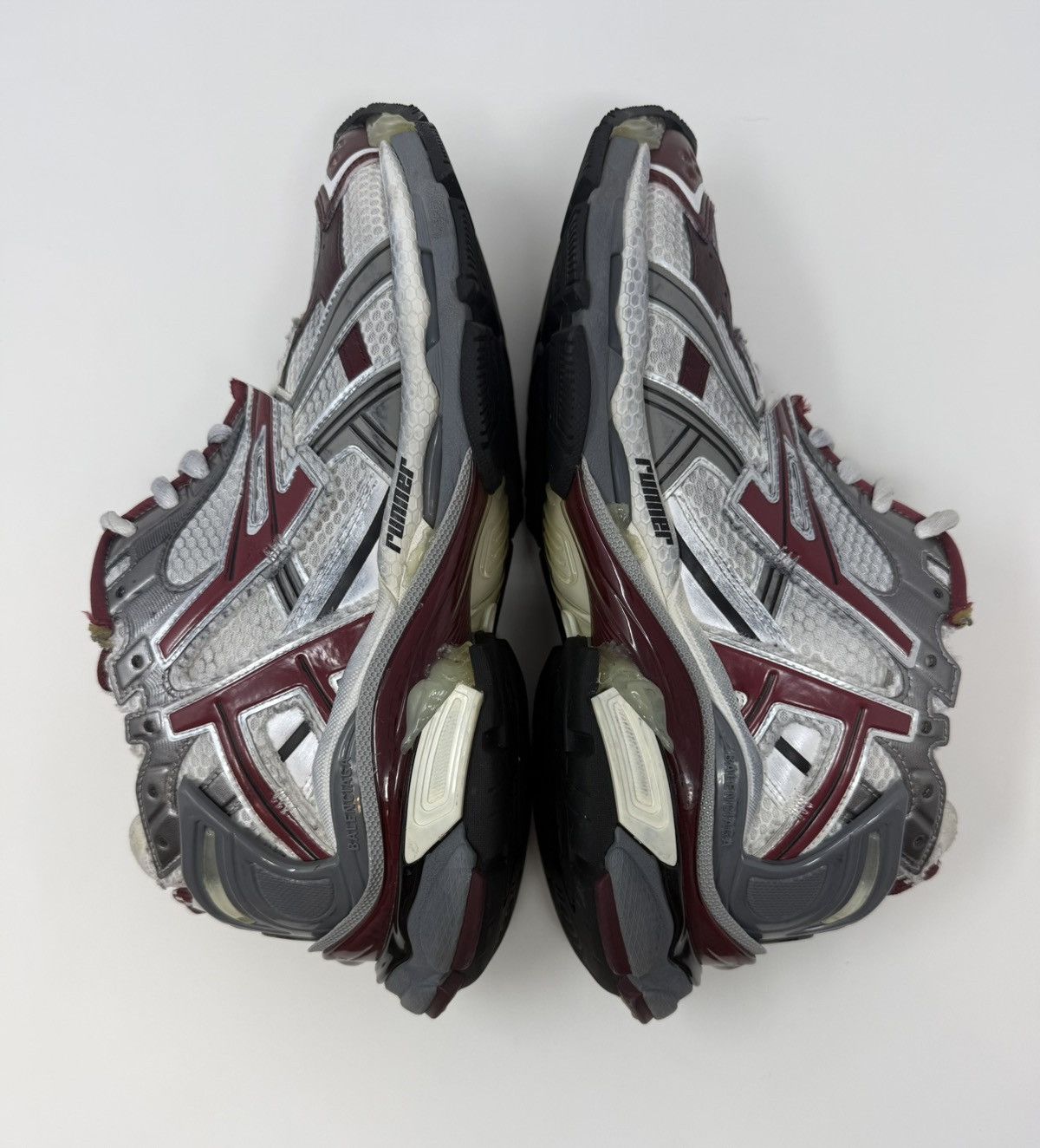 Balenciaga Balenciaga Runner Sneaker Burgandy Size US 10 / EU 43 - 3 Thumbnail