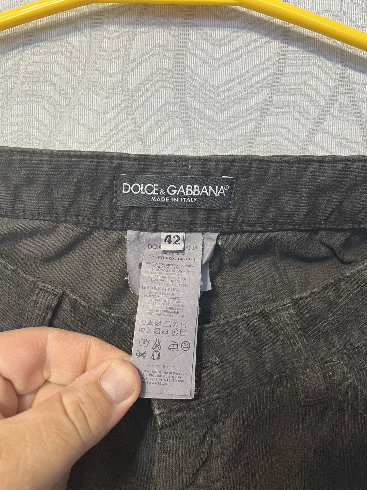 Dolce & Gabbana × Vintage Dolce & Gabbana Vintage Velvet Zipped Up Pants Italy Made XS Size US 29 - 7 Thumbnail