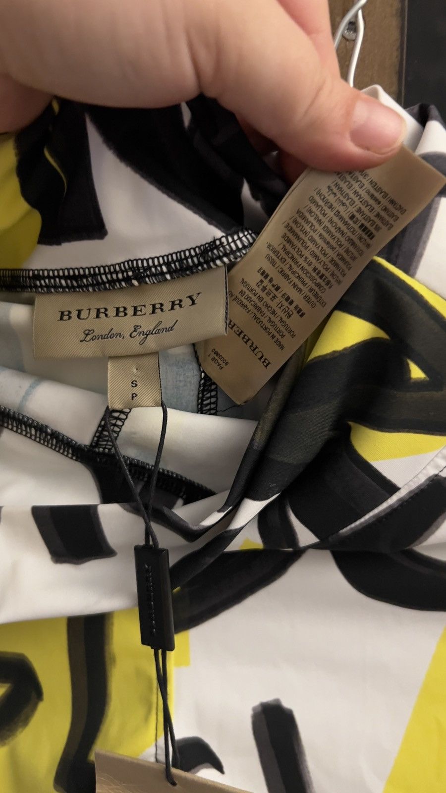 Burberry trendy leggings from burberry. Size 26" / US 2 / IT 38 - 6 Thumbnail