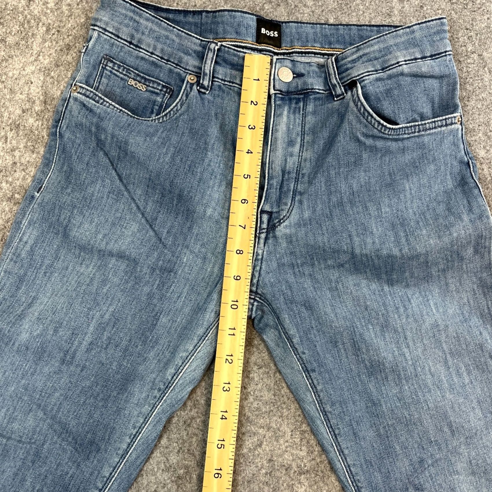 Hugo Boss HUGO BOSS Jeans Regular Tapered 30 32 Medium Wash Blue Stretch Maine 3 Mens Waist 30 Inseam 32 Denim 5-Pocket Shirt Size US 30 / EU 46 - 5 Thumbnail
