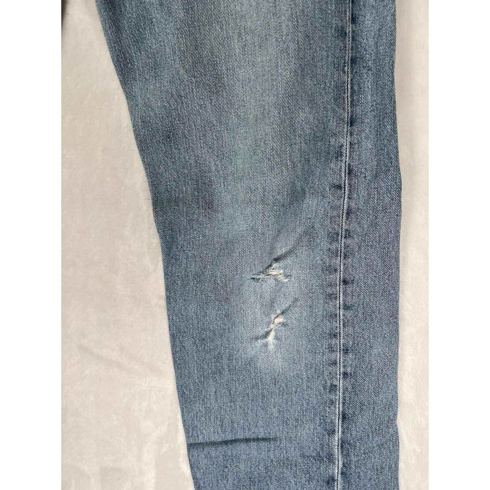 Levi's Vintage Levi’s 501 Blue Denim Jeans Size 33x34 Medium Wash Size US 33 - 2 Thumbnail