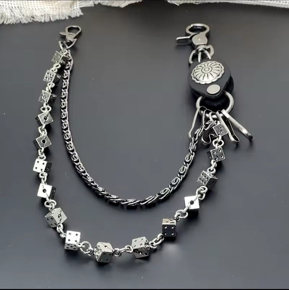 Other KeyChain Jean Biker Wallet Belts Chain Skull Charm Leather Size ONE SIZE - 1 Thumbnail