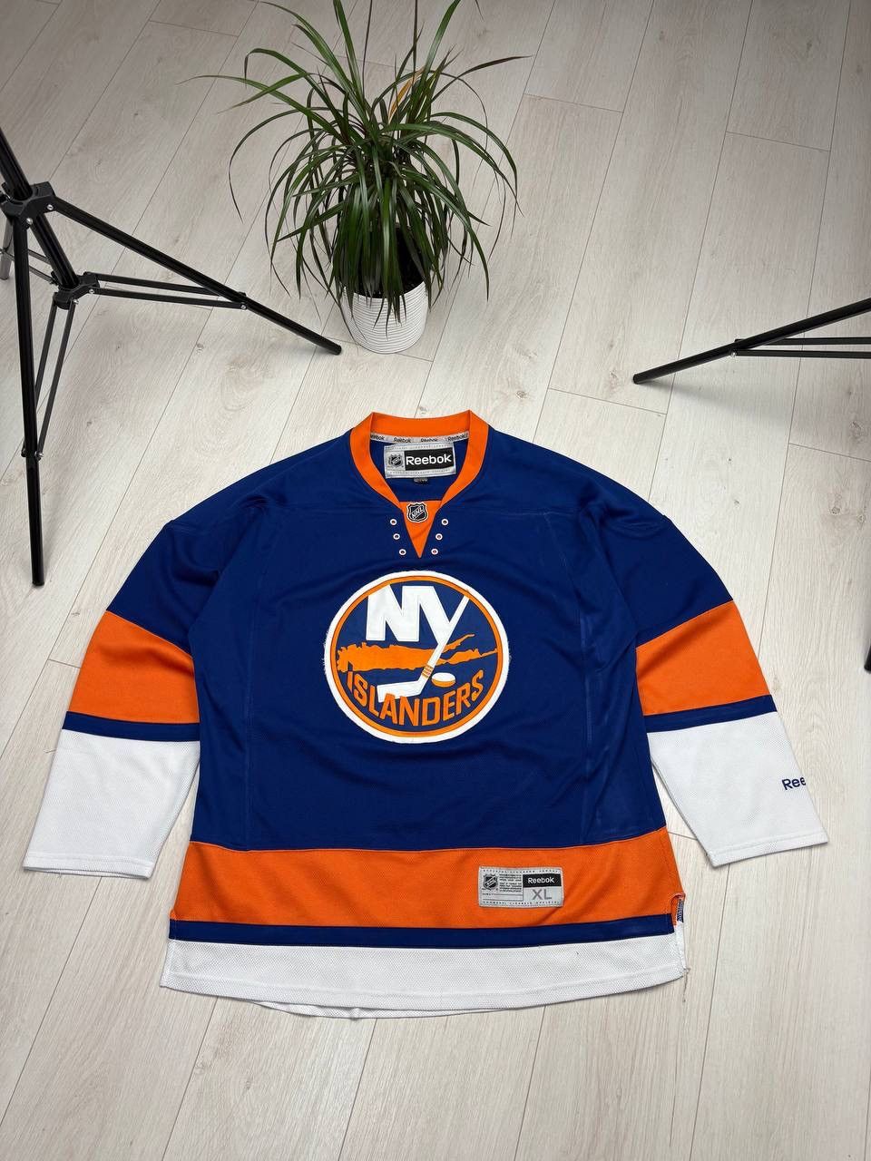 NHL Vintage 2000s New York Islanders NHL Embroidered Jersey Rare Size US XL / EU 56 / 4 - 1 Thumbnail
