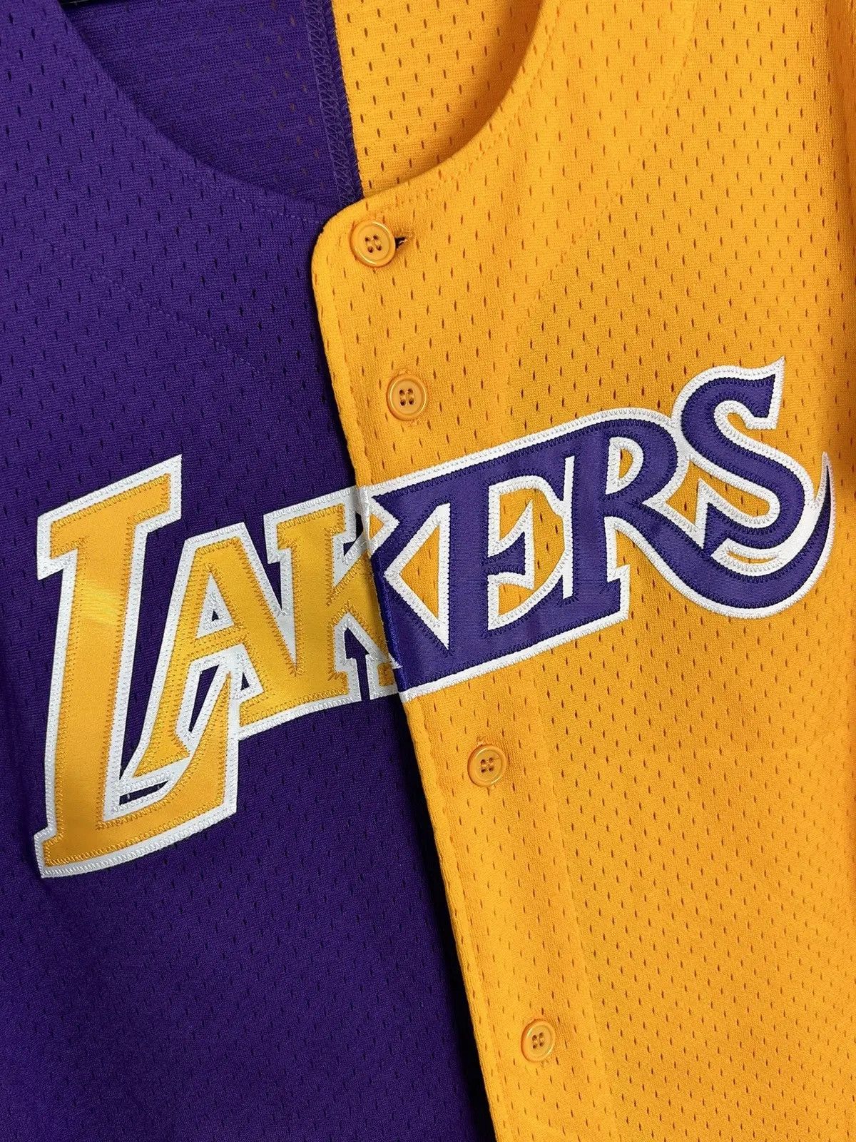 Mitchell & Ness Mitchell & Ness L.A. Lakers SS18 Rare Baseball Jersey Size US M / EU 48-50 / 2 - 2 Thumbnail