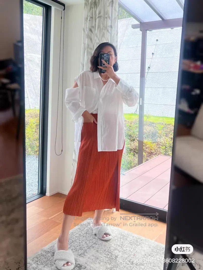 Issey Miyake Issey Miyake size:5 Red Skirt Size 22" - 1 Thumbnail