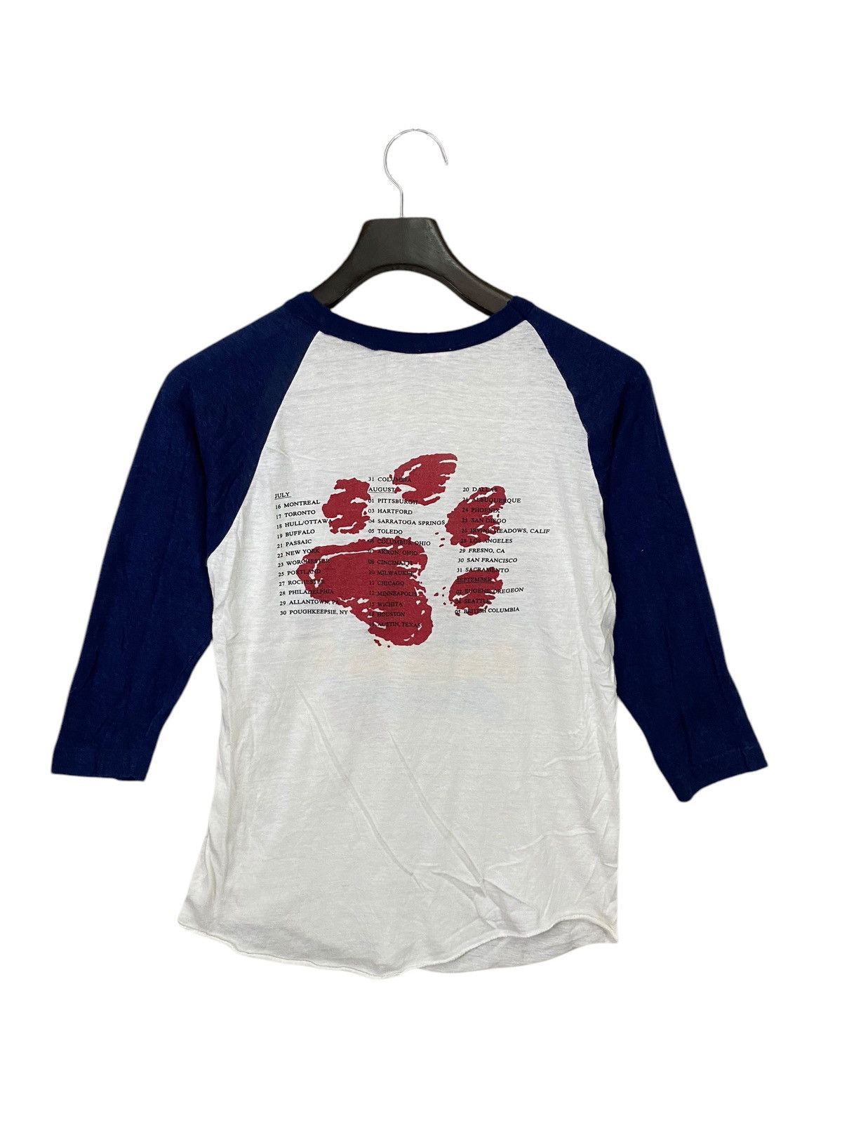 Band Tees × Vintage Vintage animals band world tour 1983 tshirt very rare Size US M / EU 48-50 / 2 - 2 Thumbnail