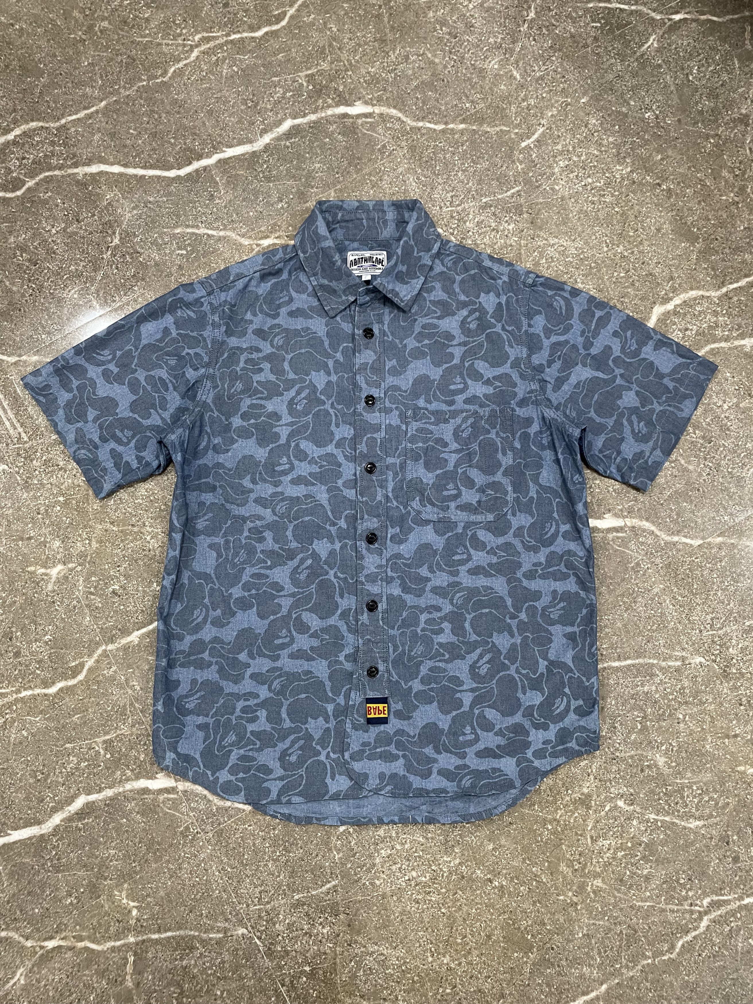 Bape Solid Camo Chambray Button Up S/S Shirt Size US M / EU 48-50 / 2 - 1 Thumbnail