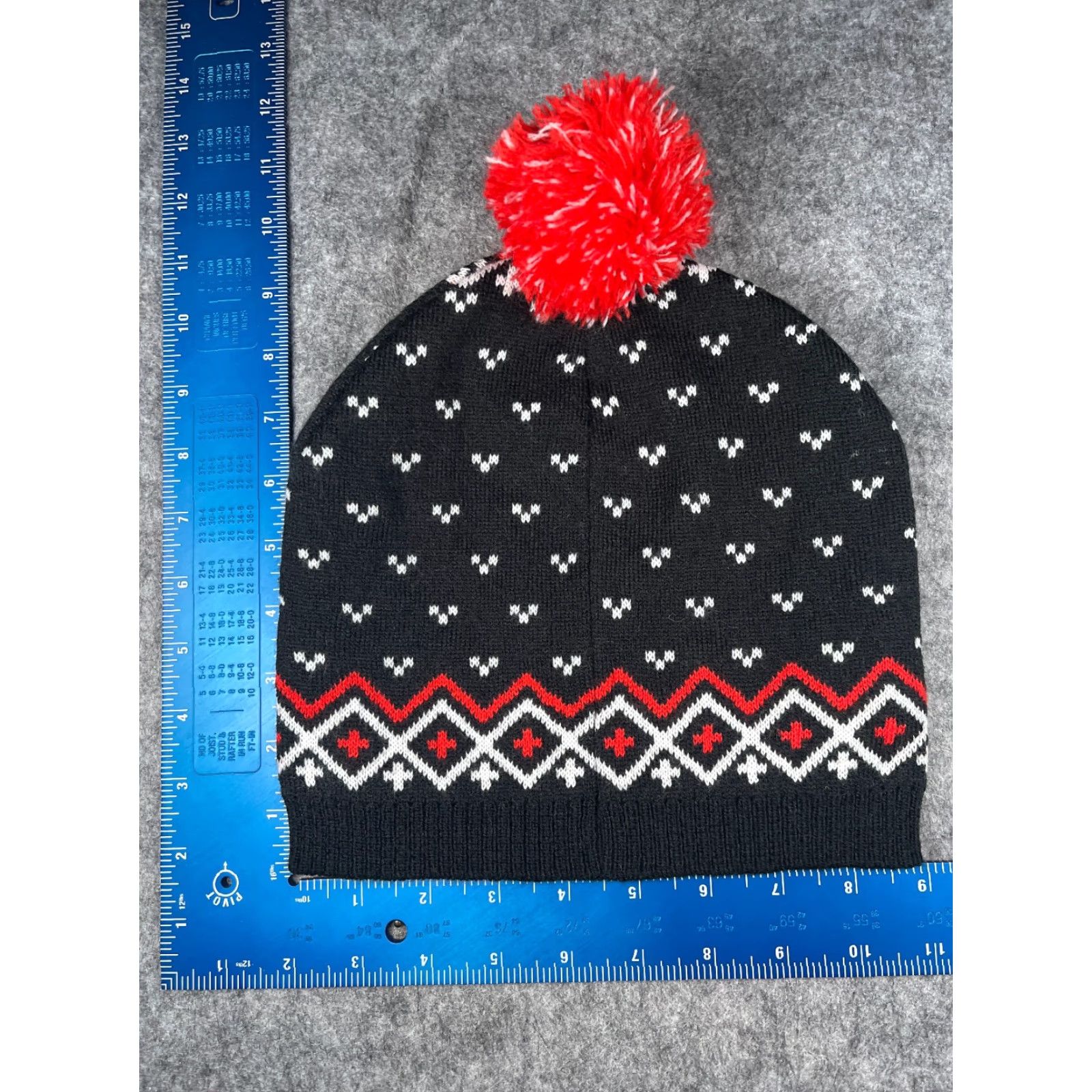 Vintage HAPPY HOLIDAYS Beanie Toque Adult One Size Black Fair Isle Knit Acrylic Pom Shirt Hats Unisex Adults Christmas Theme Beanie Mens Womens Size ONE SIZE - 4 Thumbnail