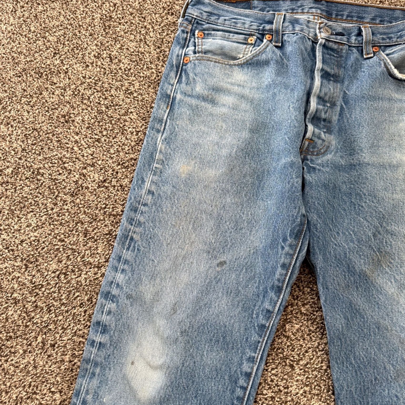 Levi's 5. It includes keywords that would be relevant for searches Size US 33 - 6 Thumbnail