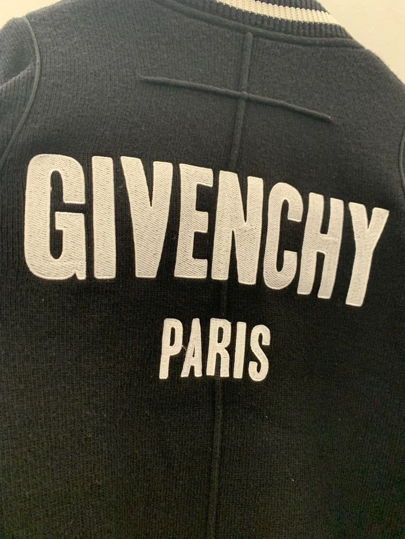 Givenchy Givenchy Black and White Embroidered Letter Logo Wool Base Size US S / EU 44-46 / 1 - 5 Thumbnail
