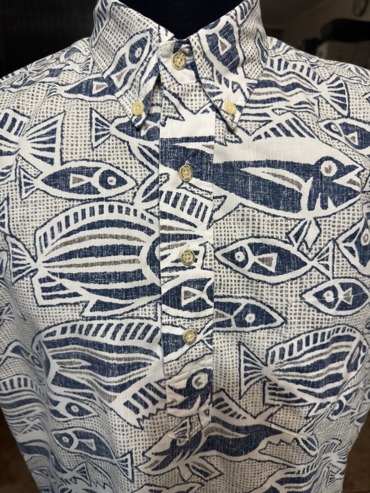Reyn Spooner PreOwned Reyn Spooner Blue/White Hawaiian Fishes Men's M Size US M / EU 48-50 / 2 - 3 Thumbnail