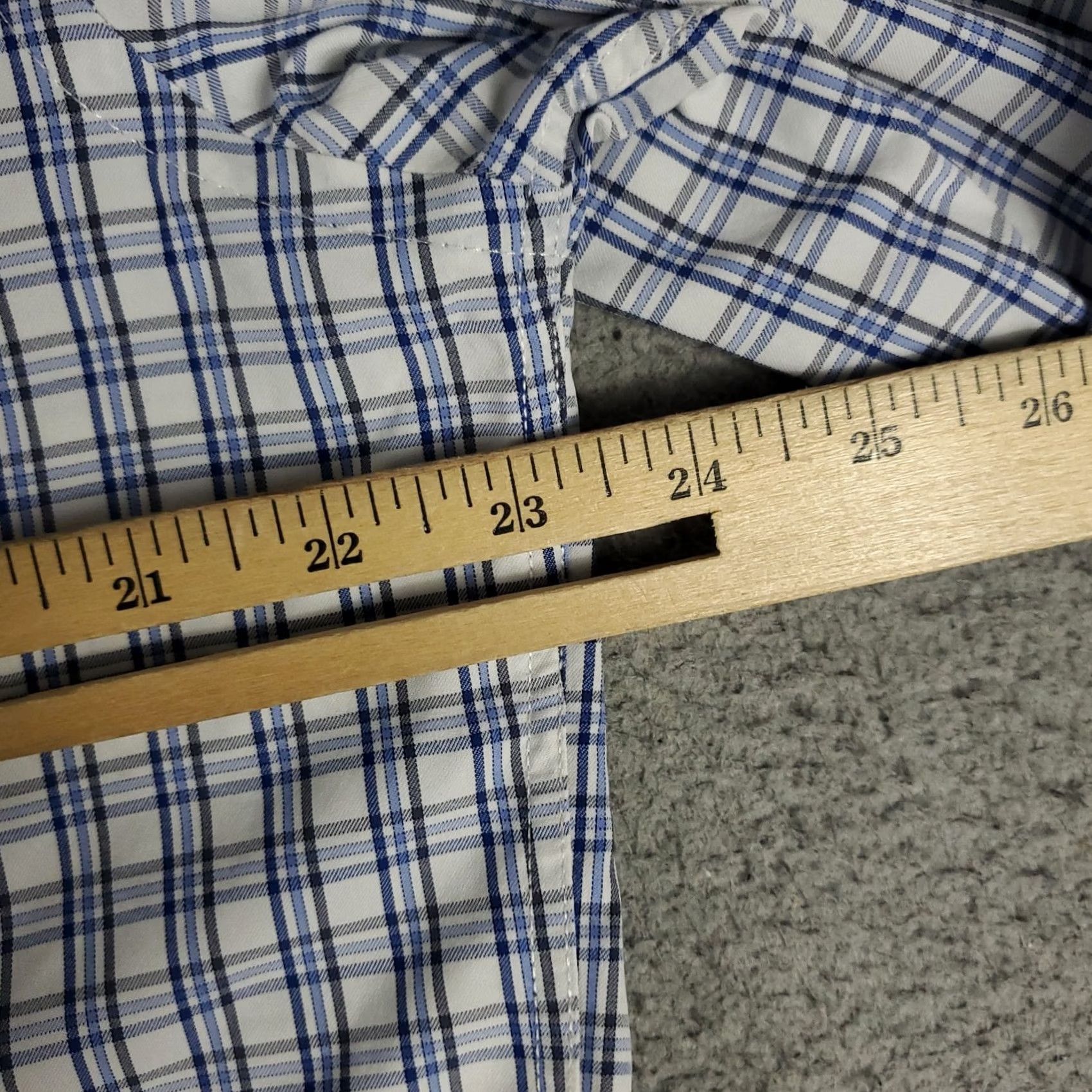 UNTUCKit UNTUCKit Shirt Mens XL Blue Plaid Nylon Stretch Button Up Long Sleeve Size US XL / EU 56 / 4 - 5 Thumbnail