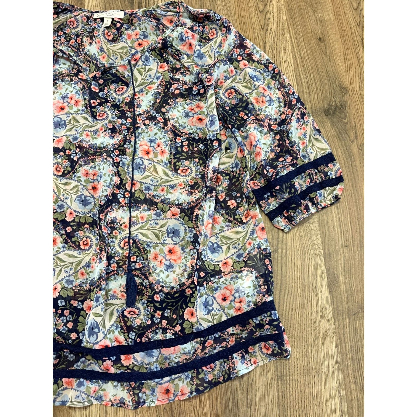 Jessica Simpson Jessica Simpson Blouse Women's Medium Multicolor Floral 3/4 Sleeve Modern Casual Regular Fit Womens Size M / US 6-8 / IT 42-44 - 4 Thumbnail
