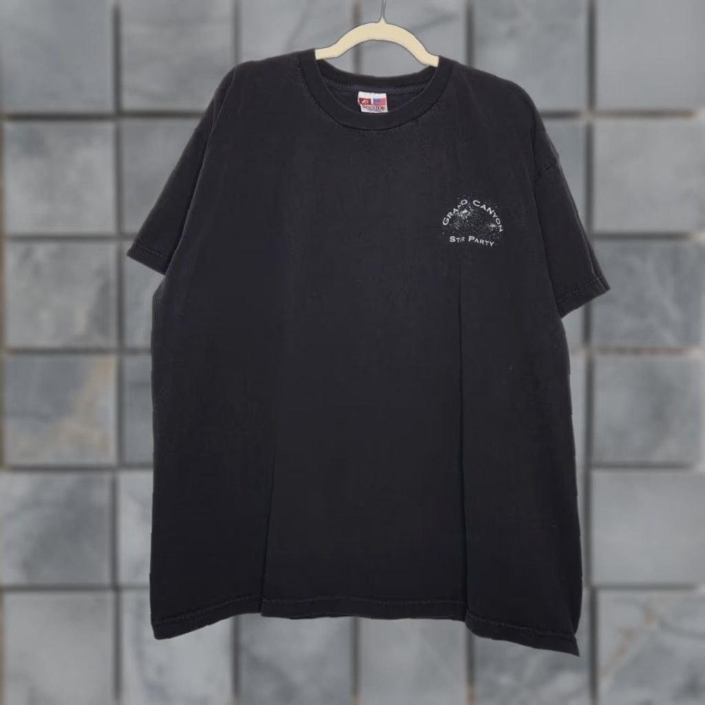 Vintage VINTAGE Grand Canyon National Park Dark Skies Party Constellations Black Space Shirt unisex Adult XL Black 90s 00s grunge art nature AOP Bayside Size US XL / EU 56 / 4 - 1 Thumbnail